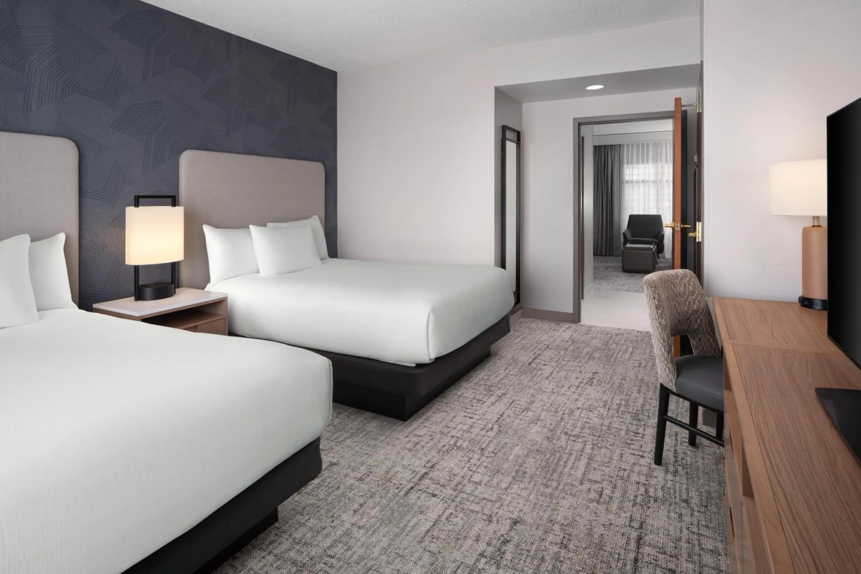 Bed in Embassy Suites by Hilton Franklin Cool Spring