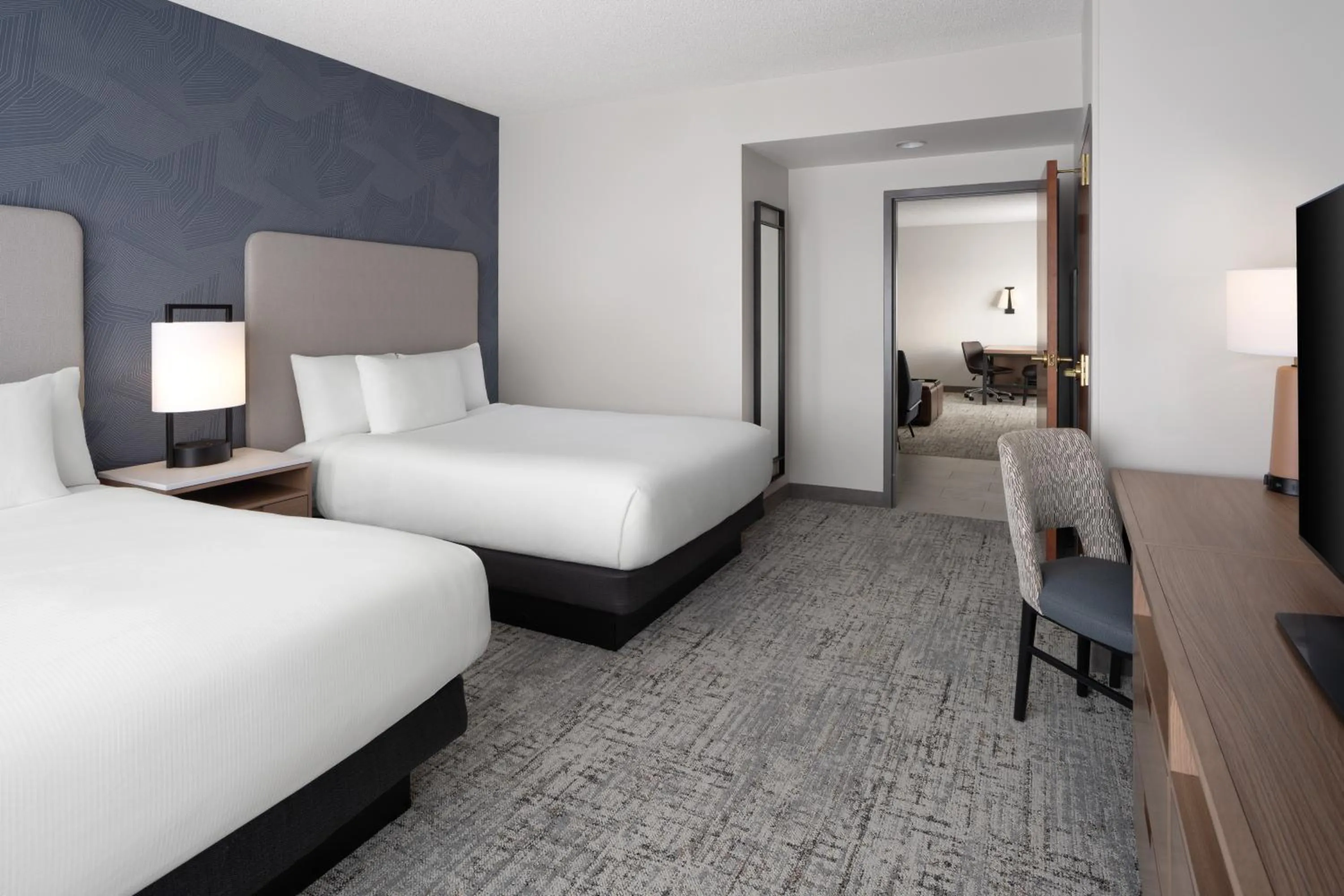 Bed in Embassy Suites by Hilton Franklin Cool Spring