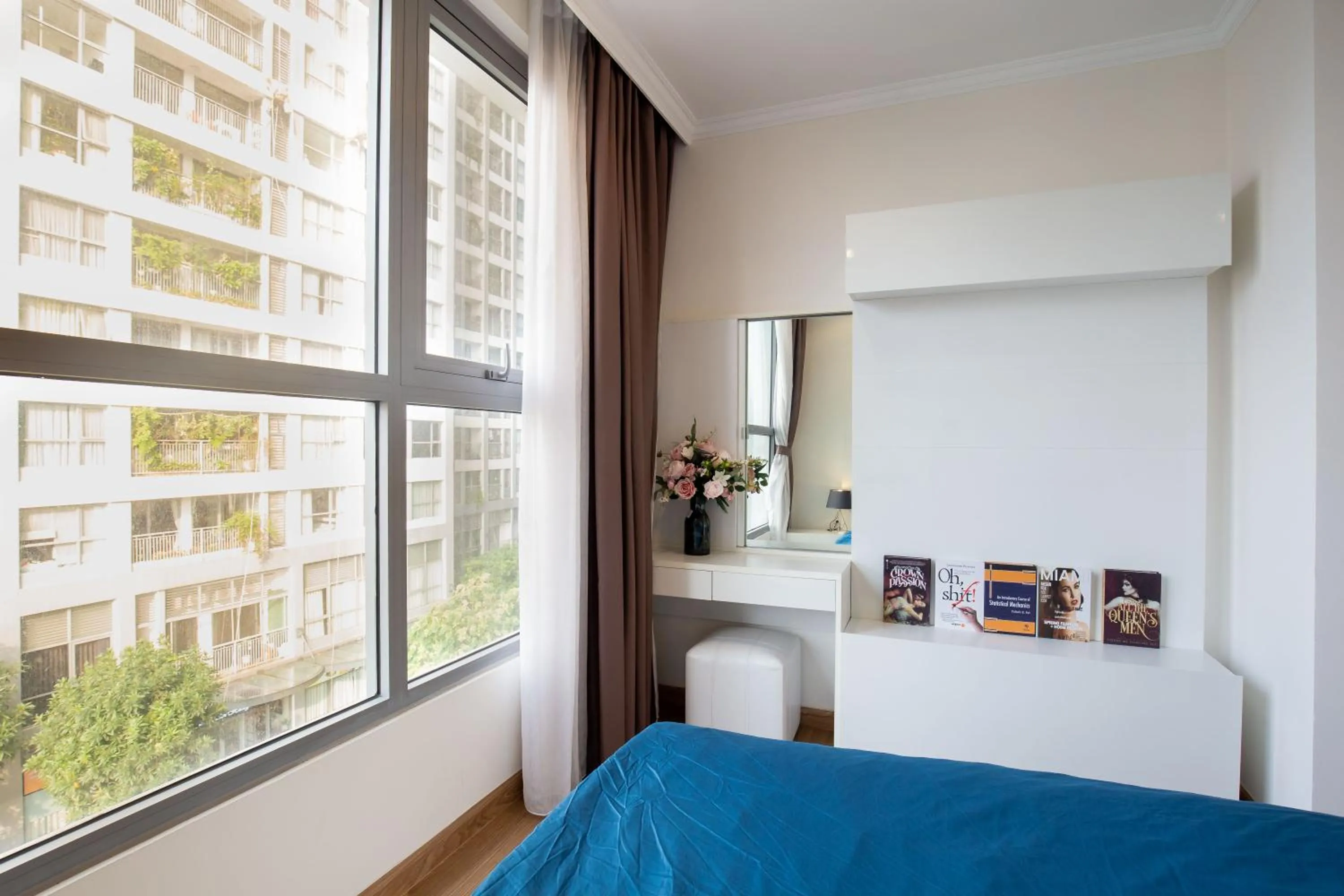 Bedroom, Bed in Full House Times City