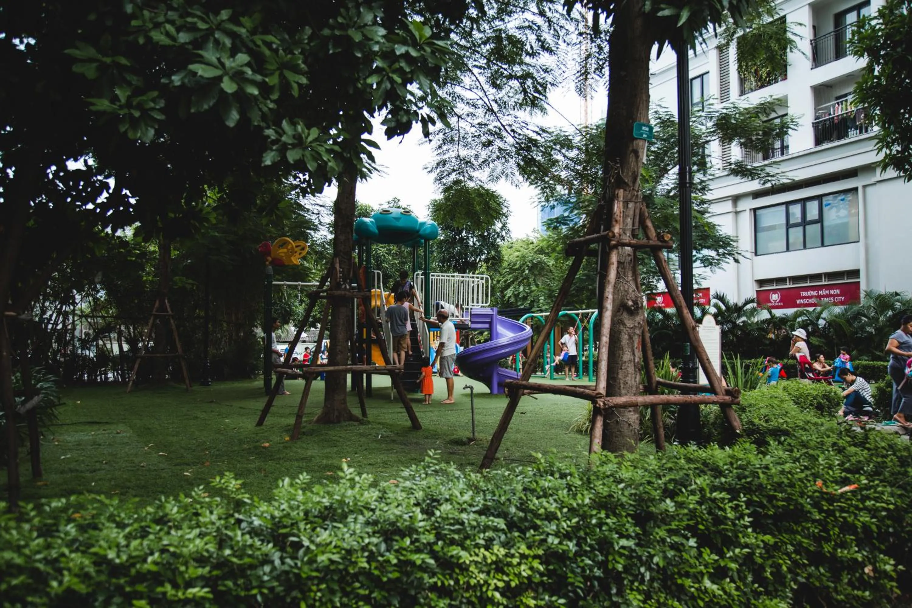 Children play ground in Full House Times City
