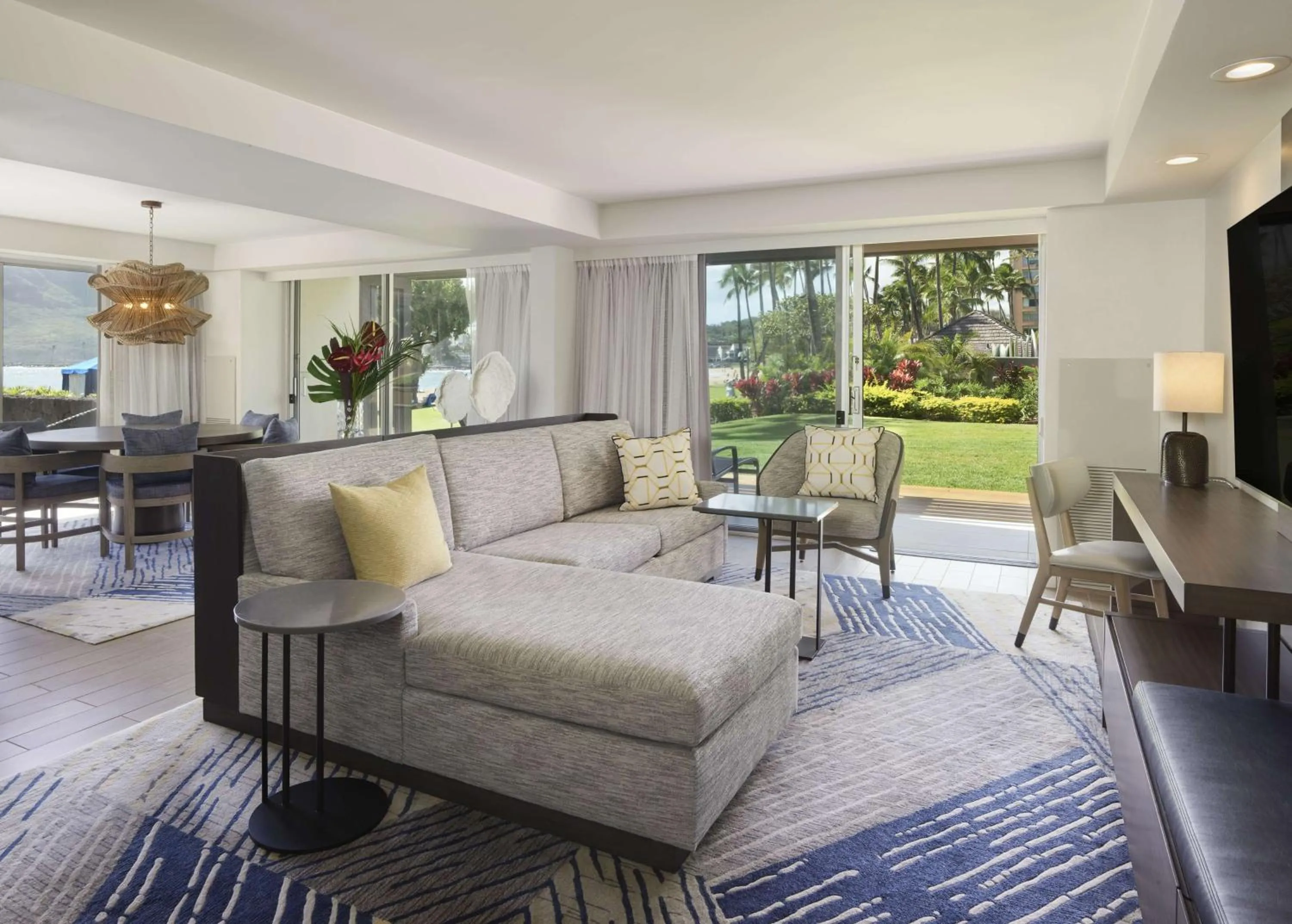 Bedroom in The Royal Sonesta Kauai Resort Lihue
