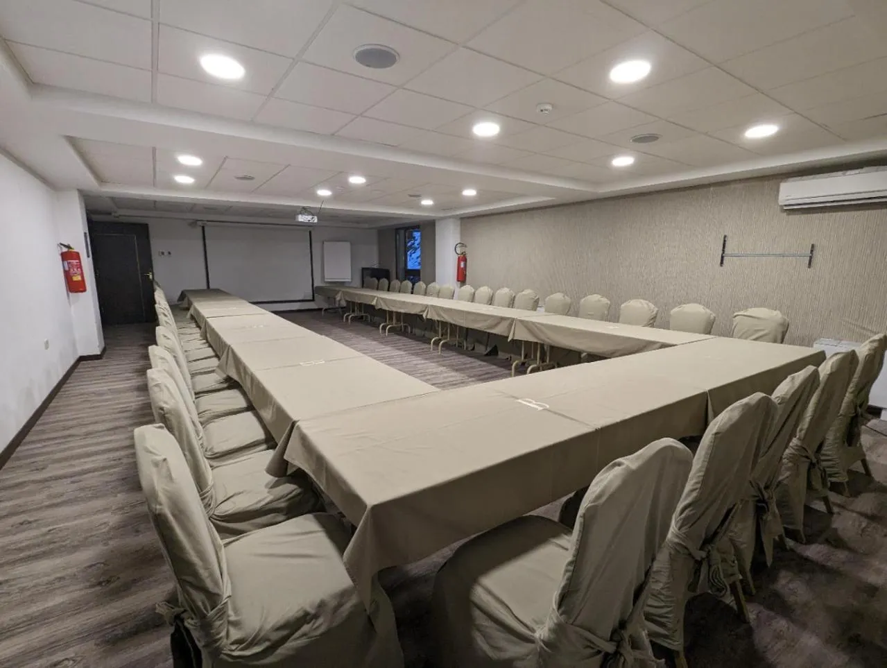 Meeting/conference room in Hotel Blanca Resort & Spa