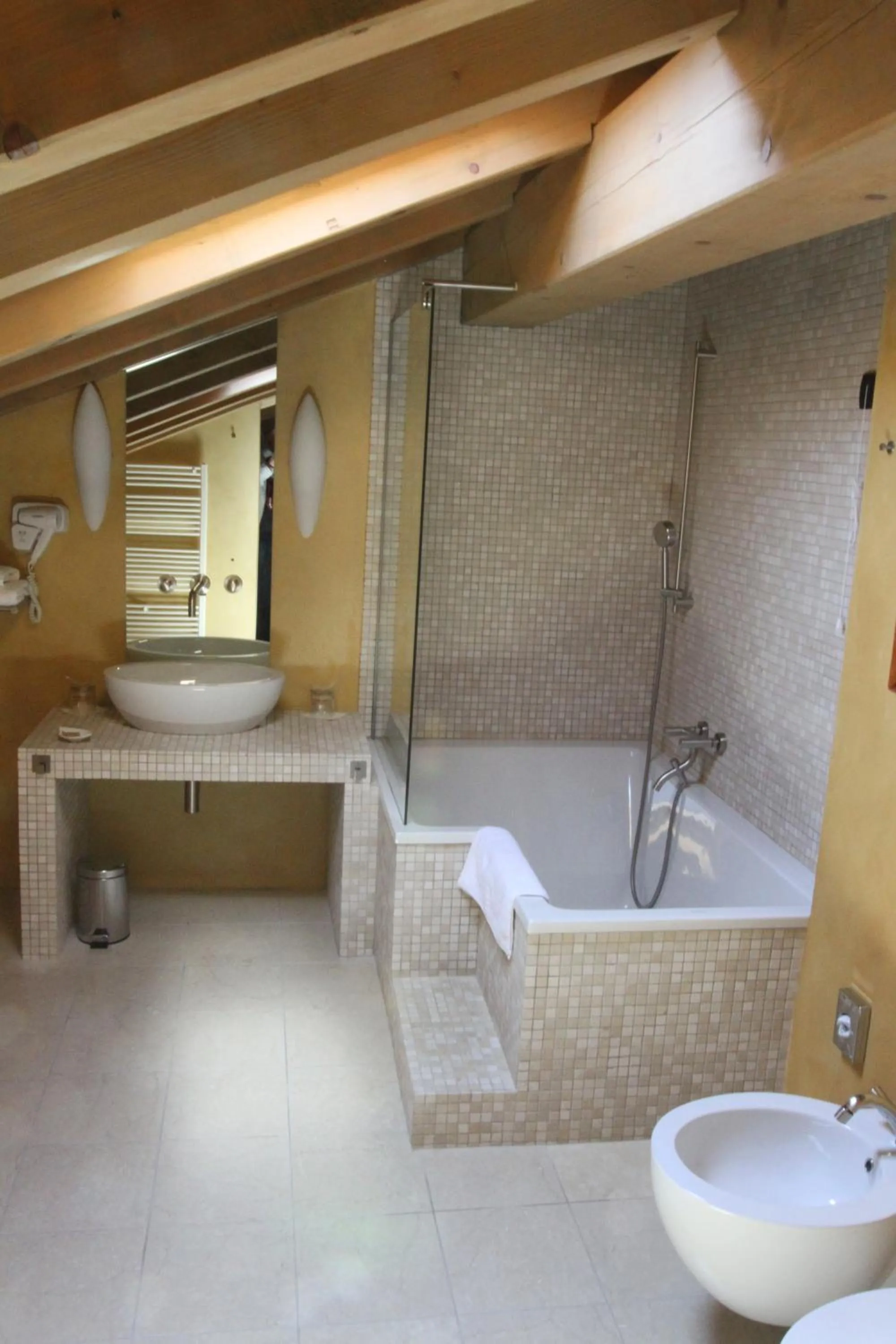 Shower in Heritage Hotel Kukuriku