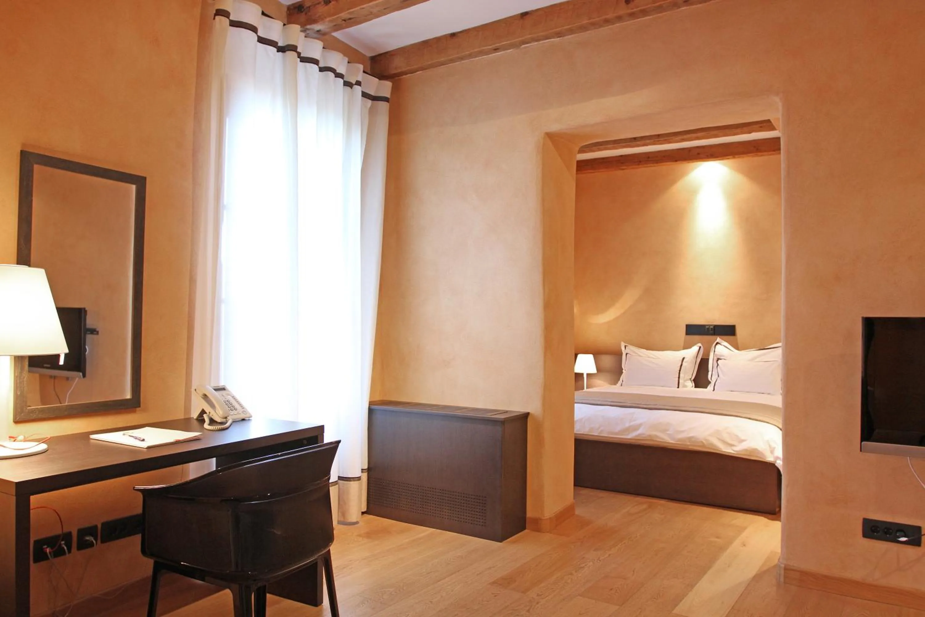 Bed in Heritage Hotel Kukuriku