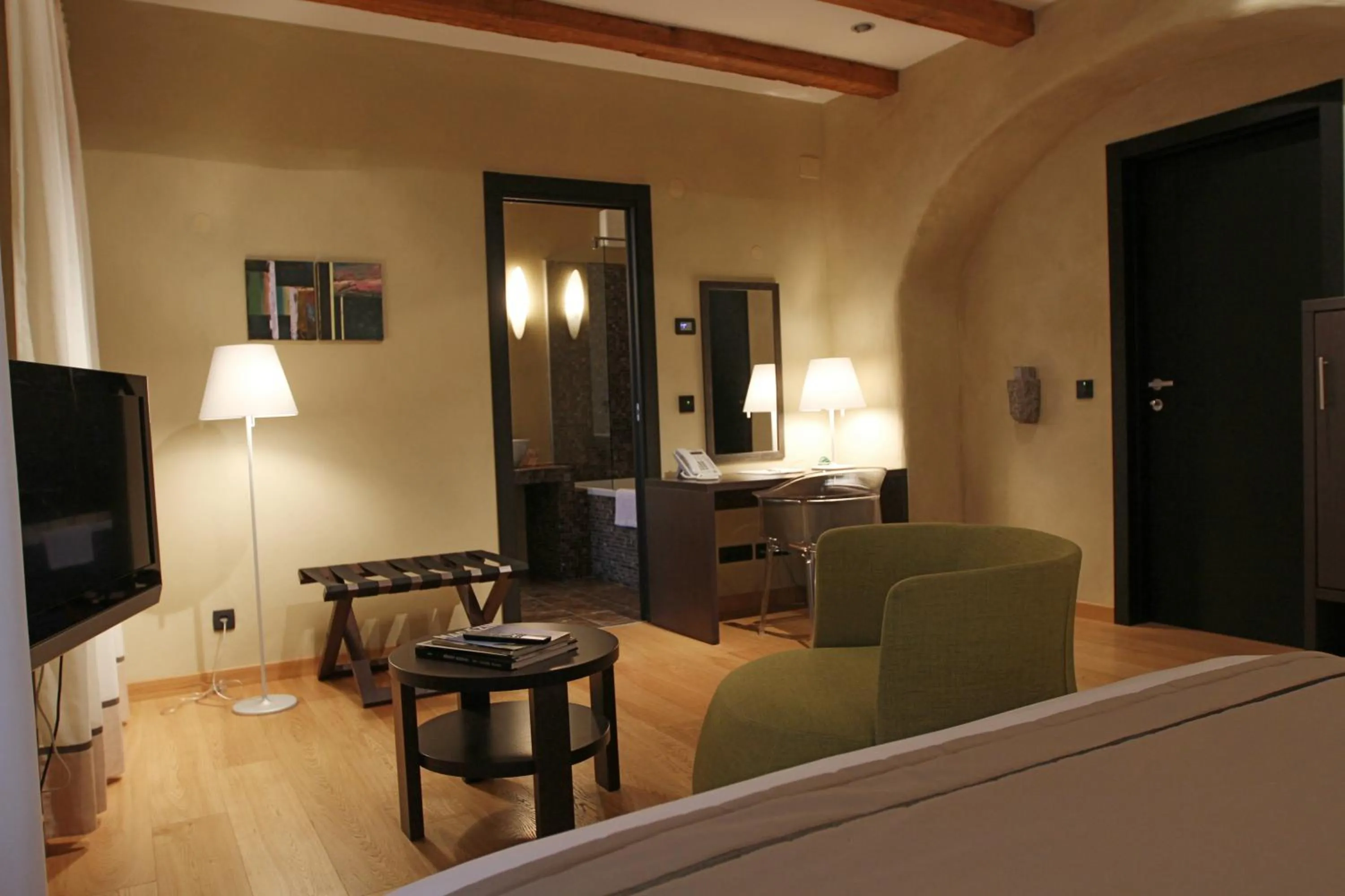 TV and multimedia in Heritage Hotel Kukuriku