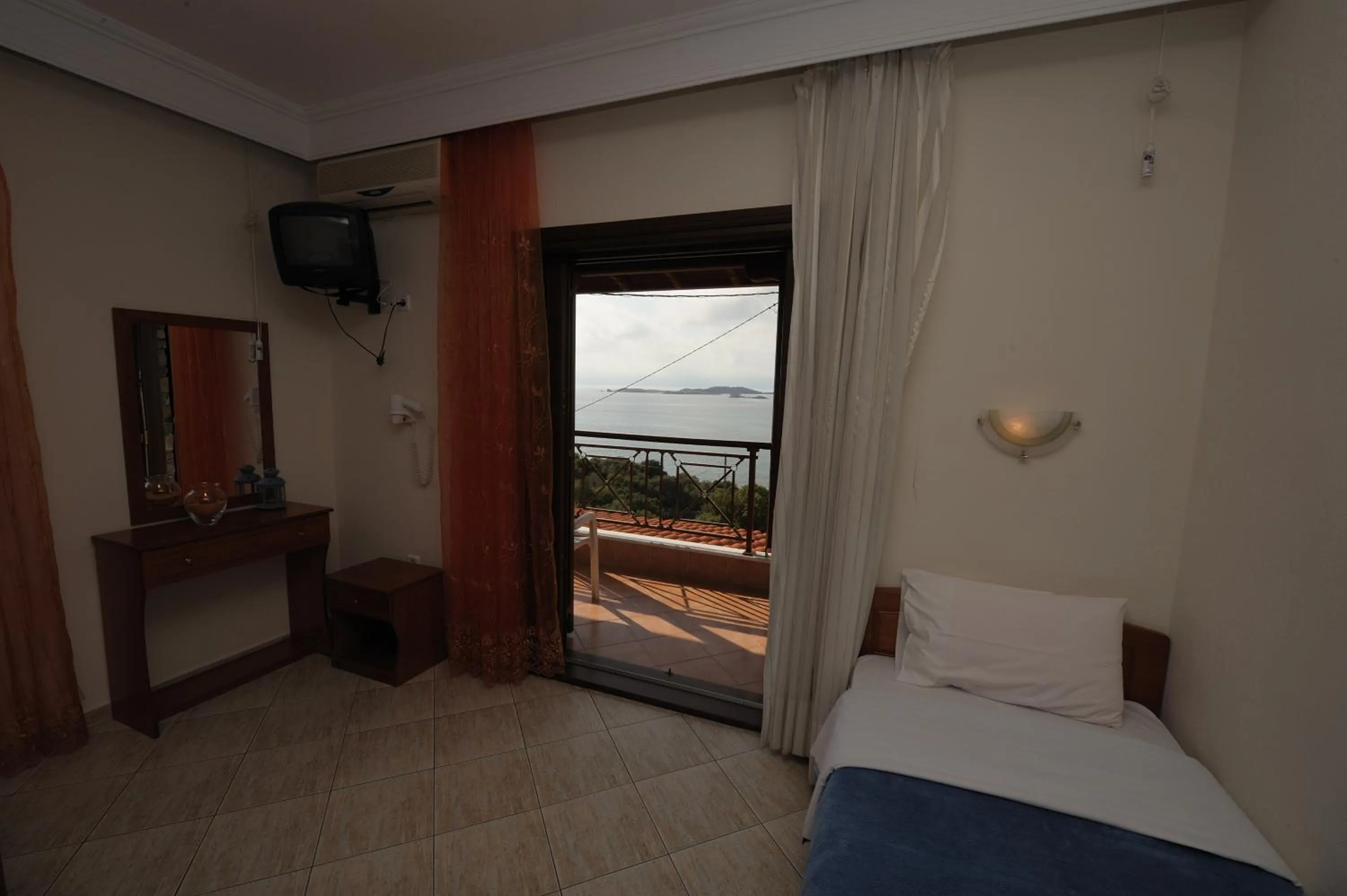 Bed in Panorama Spa Hotel