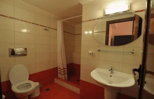 Bathroom in Panorama Spa Hotel