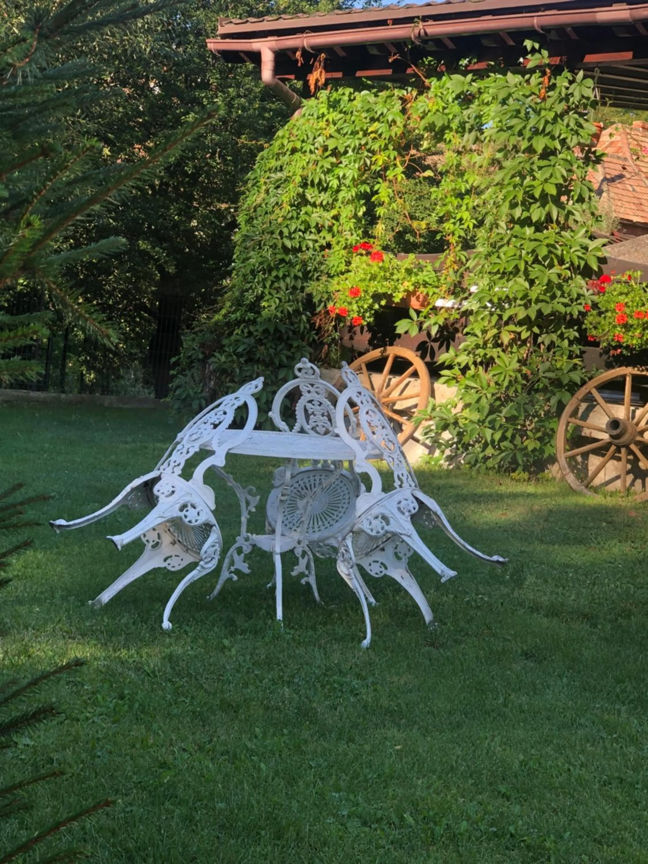 Summer in Hotel boutique Garden Resort by Brancoveanu