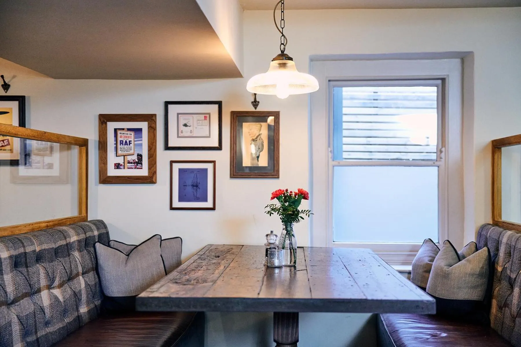 Restaurant/places to eat in The Red Lion