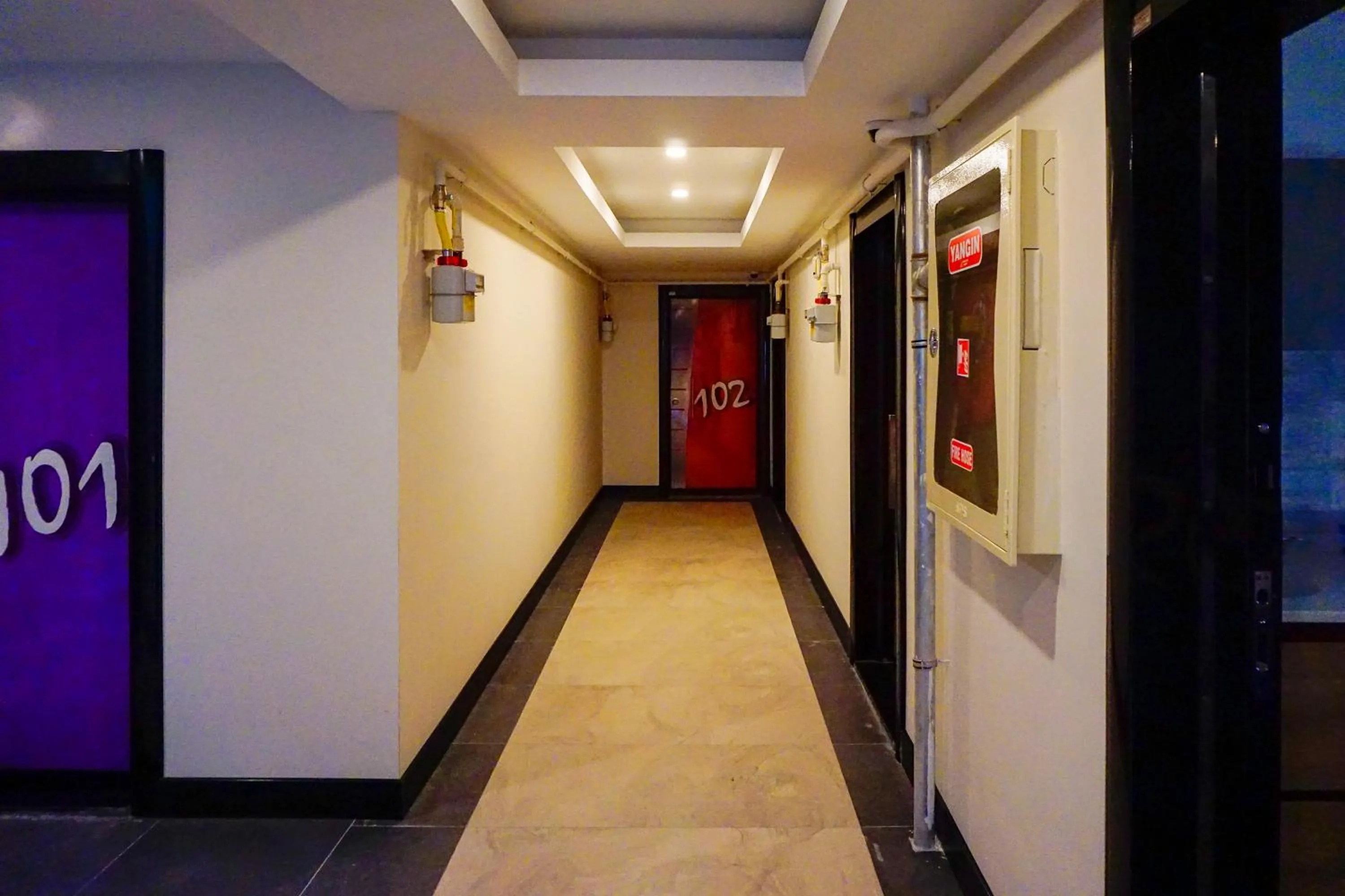 Property building in Hayat Palas