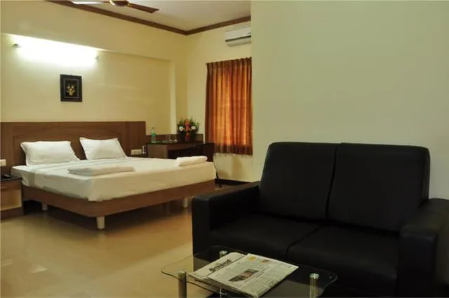 Bed in SK Residency
