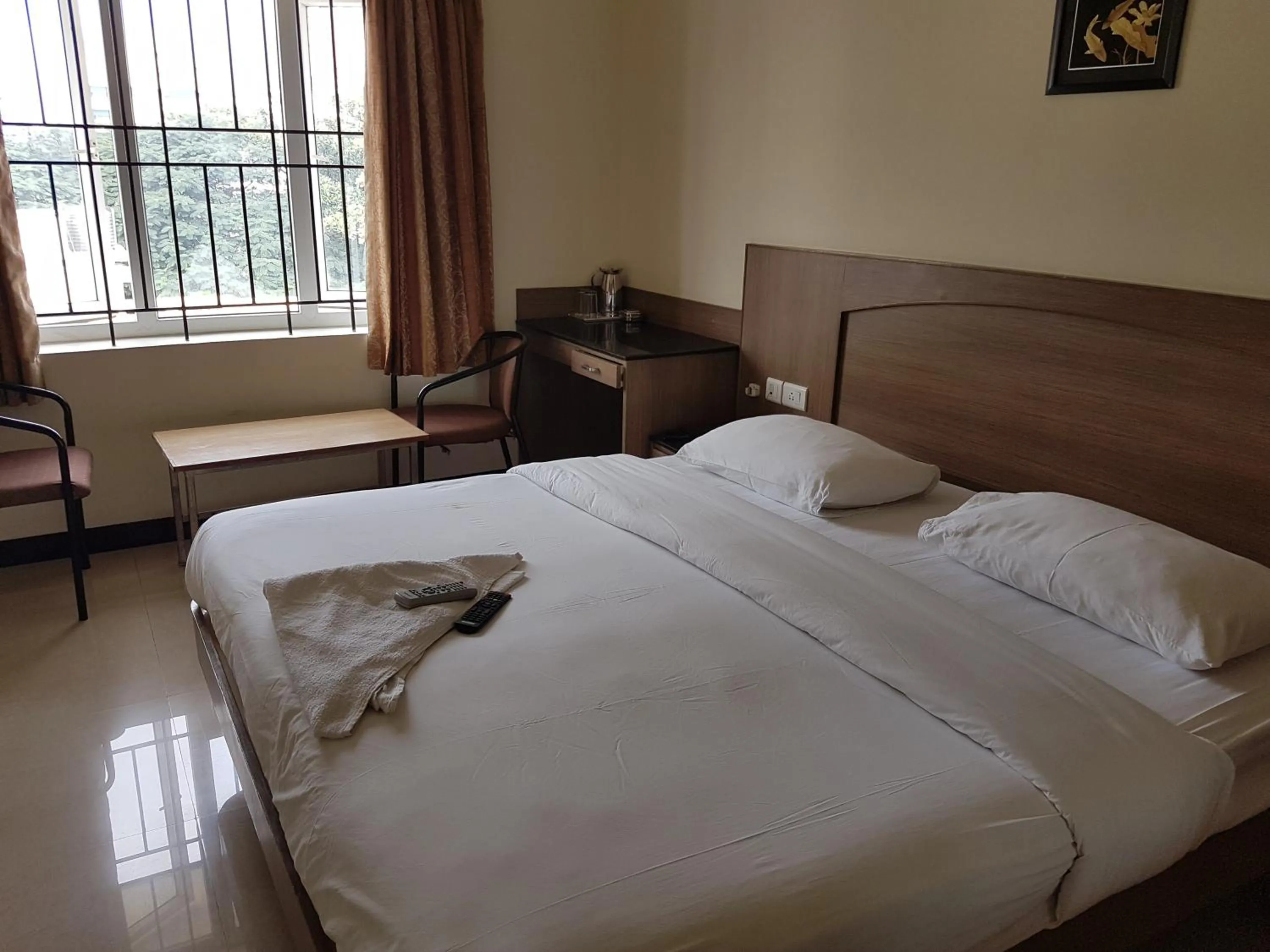 Bedroom, Bed in SK Residency