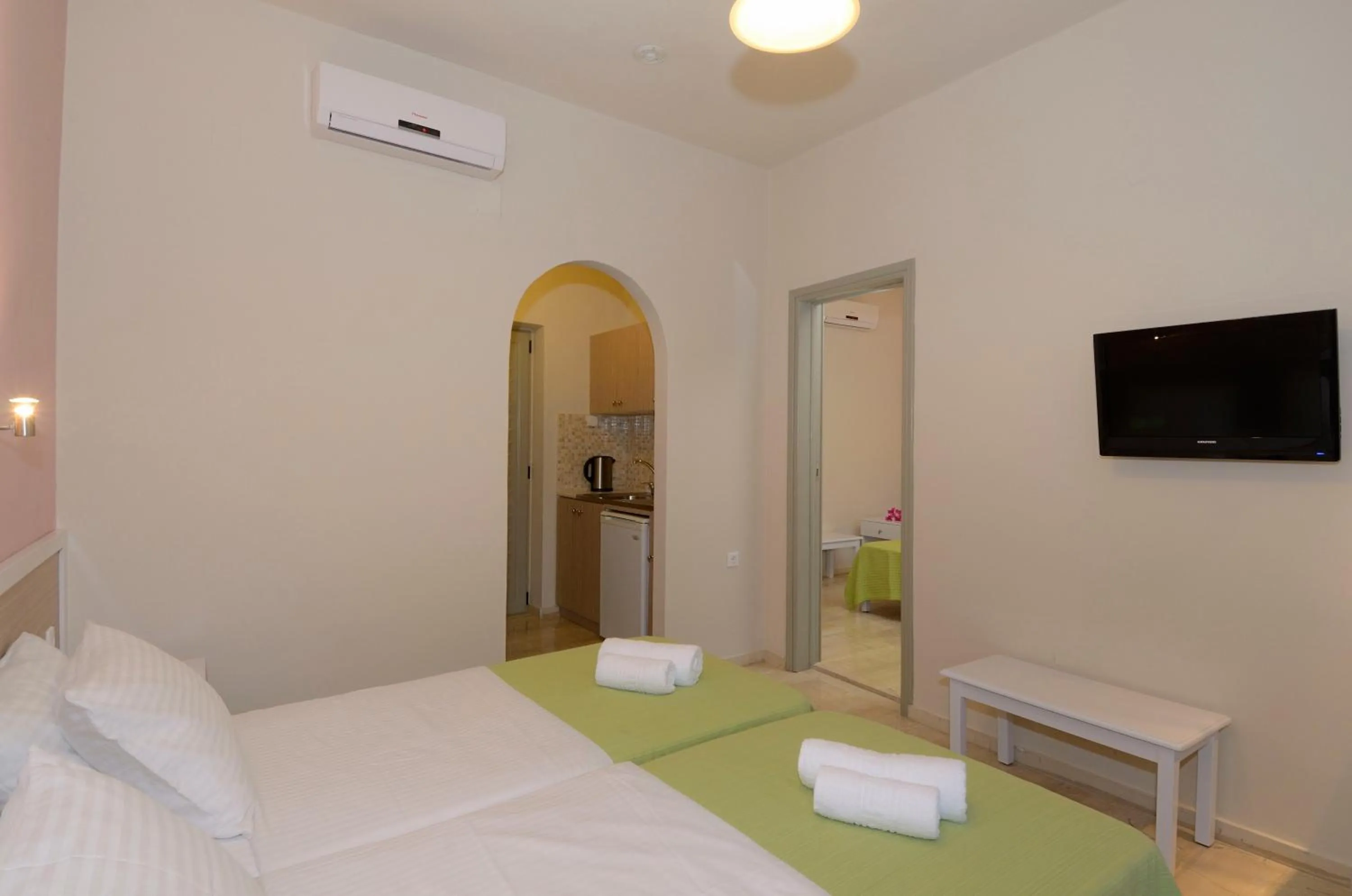 Bedroom, Bed in Costas & Chrysoula