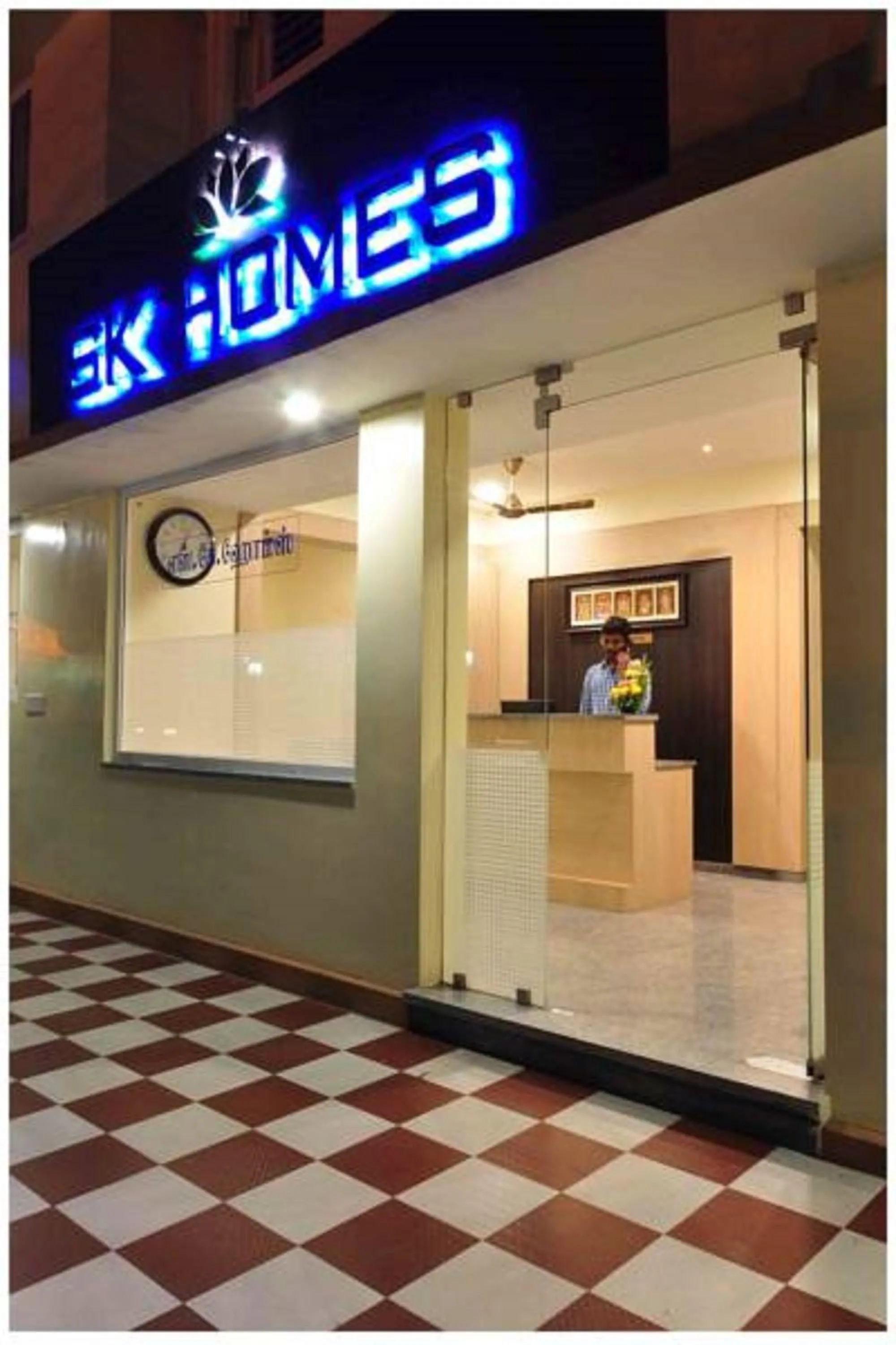 Facade/entrance in SK Residency Unit 2