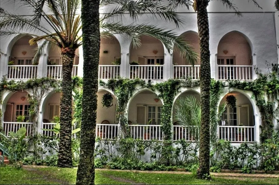 Facade/entrance in Hurricane Beach Hotel