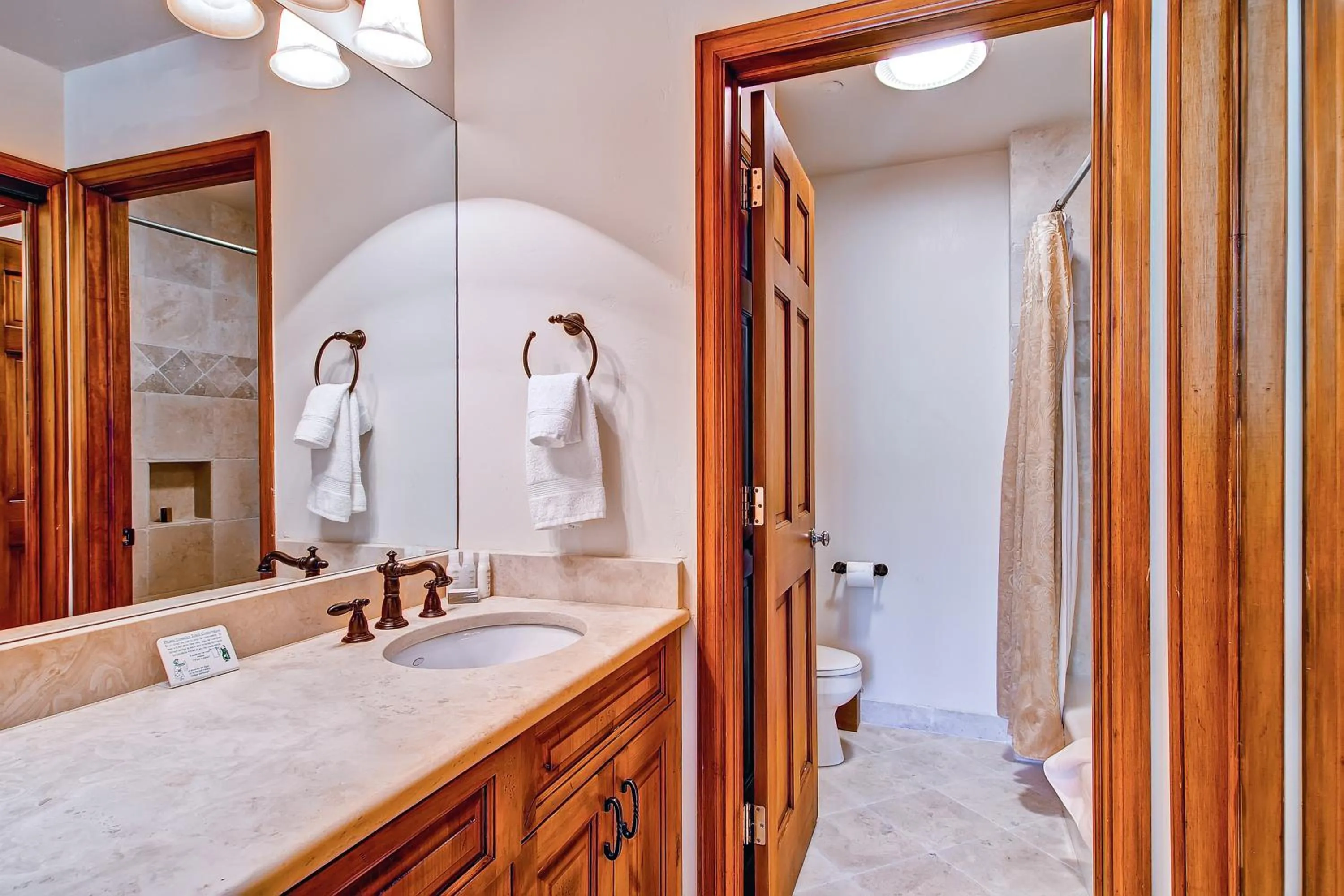 Bathroom in Highlands Lodge #107