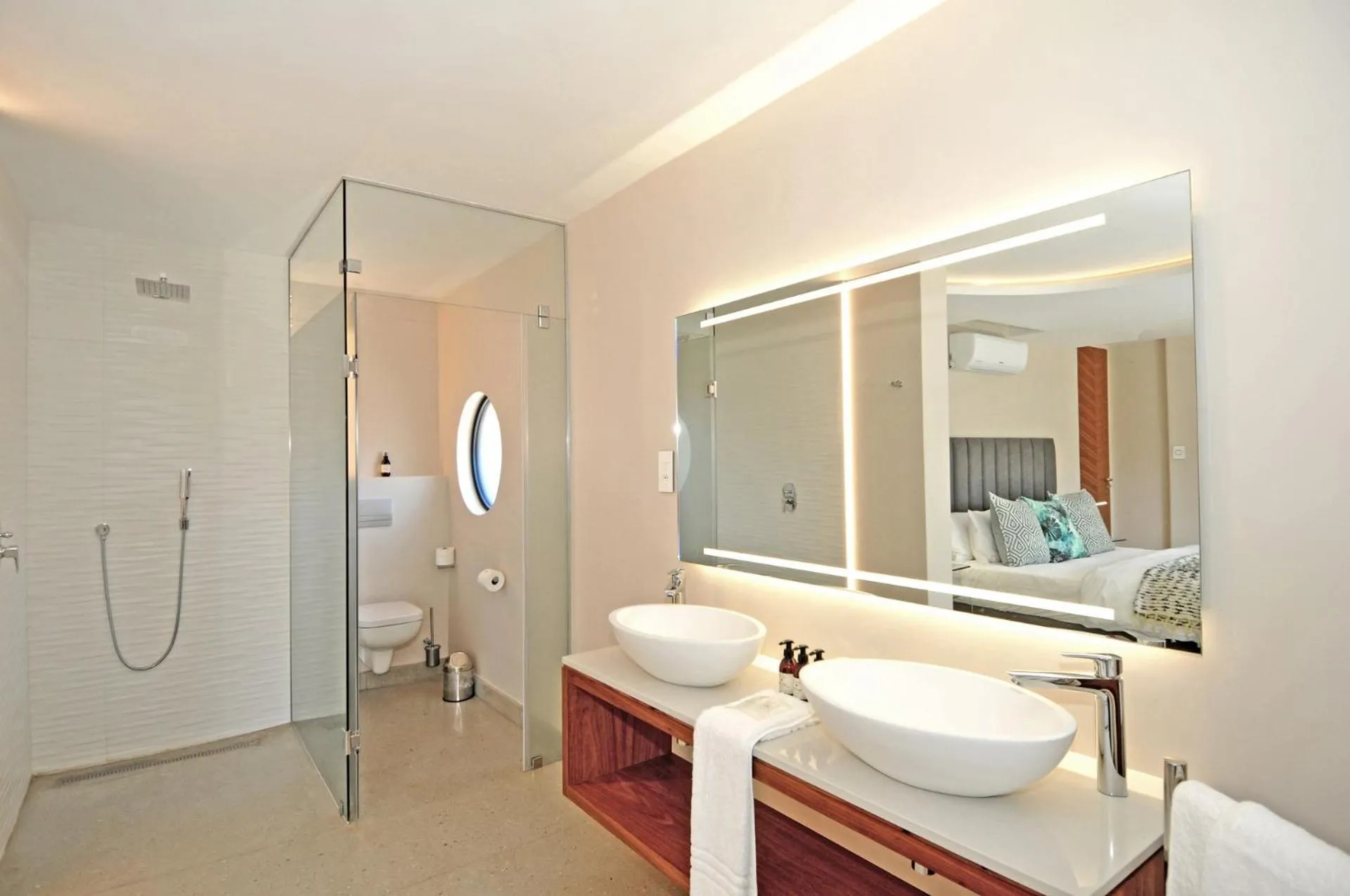 Bathroom in 7 on Marine