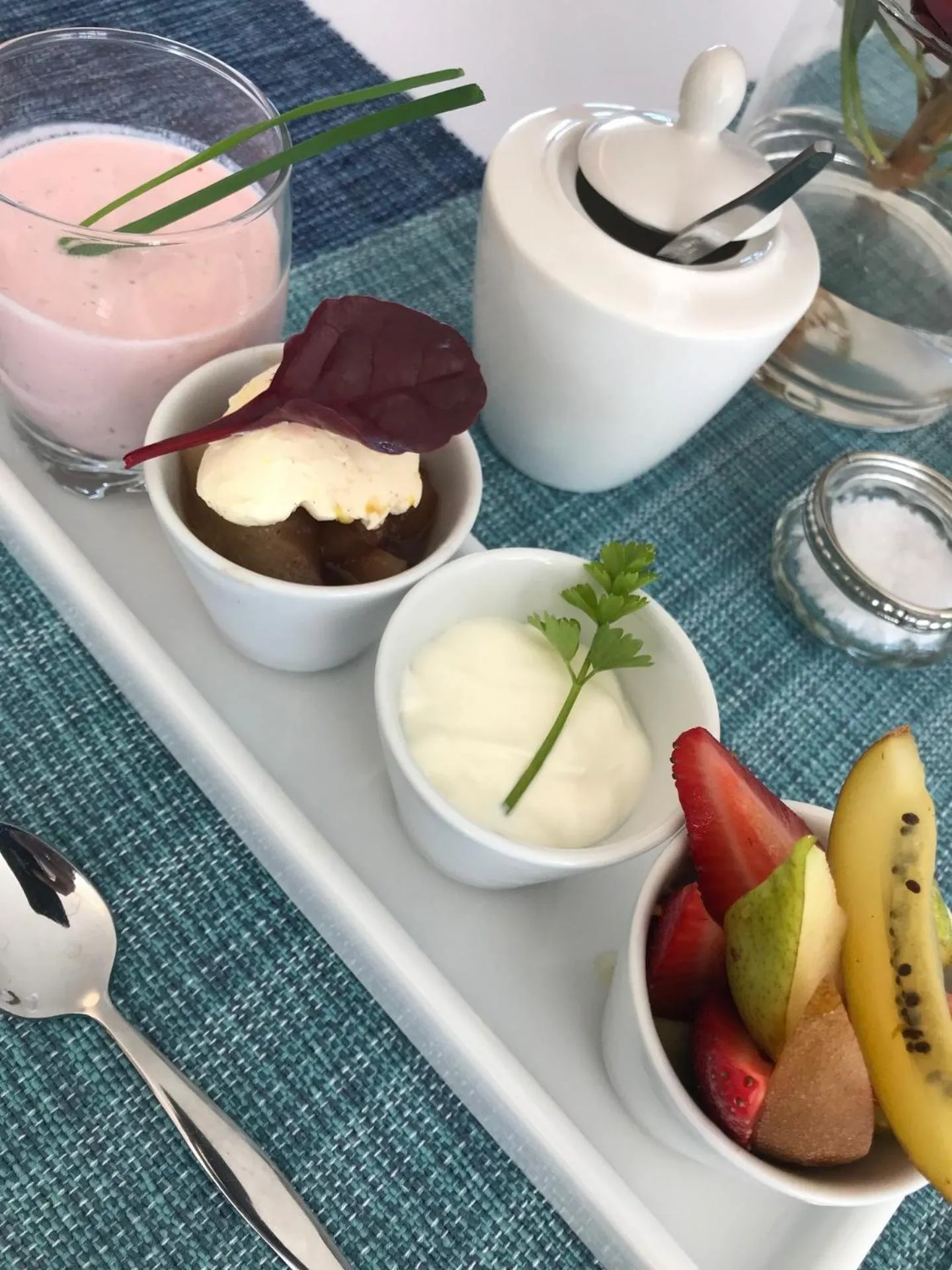 Breakfast in 7 on Marine