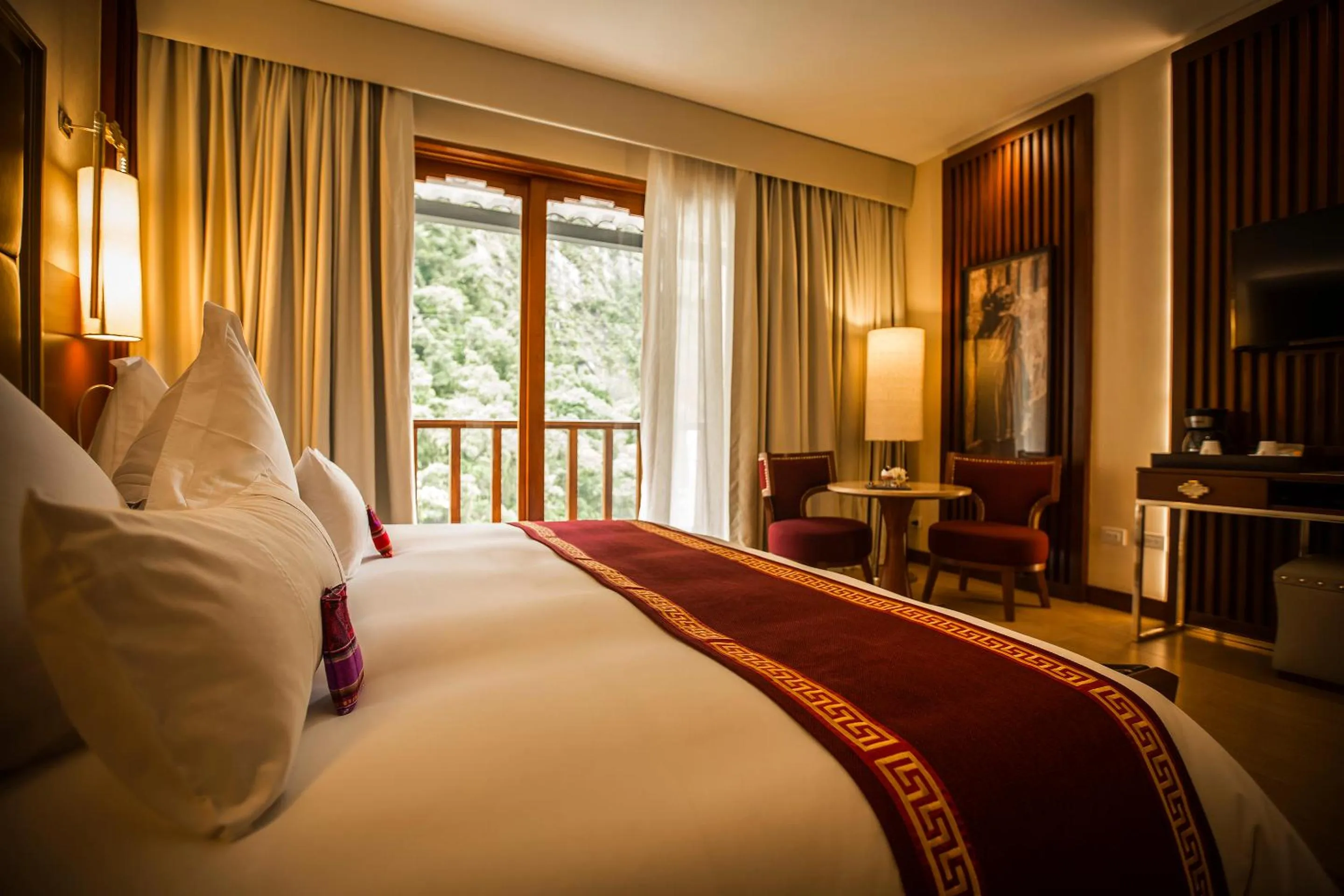 Bedroom, Bed in Sumaq Machu Picchu Hotel