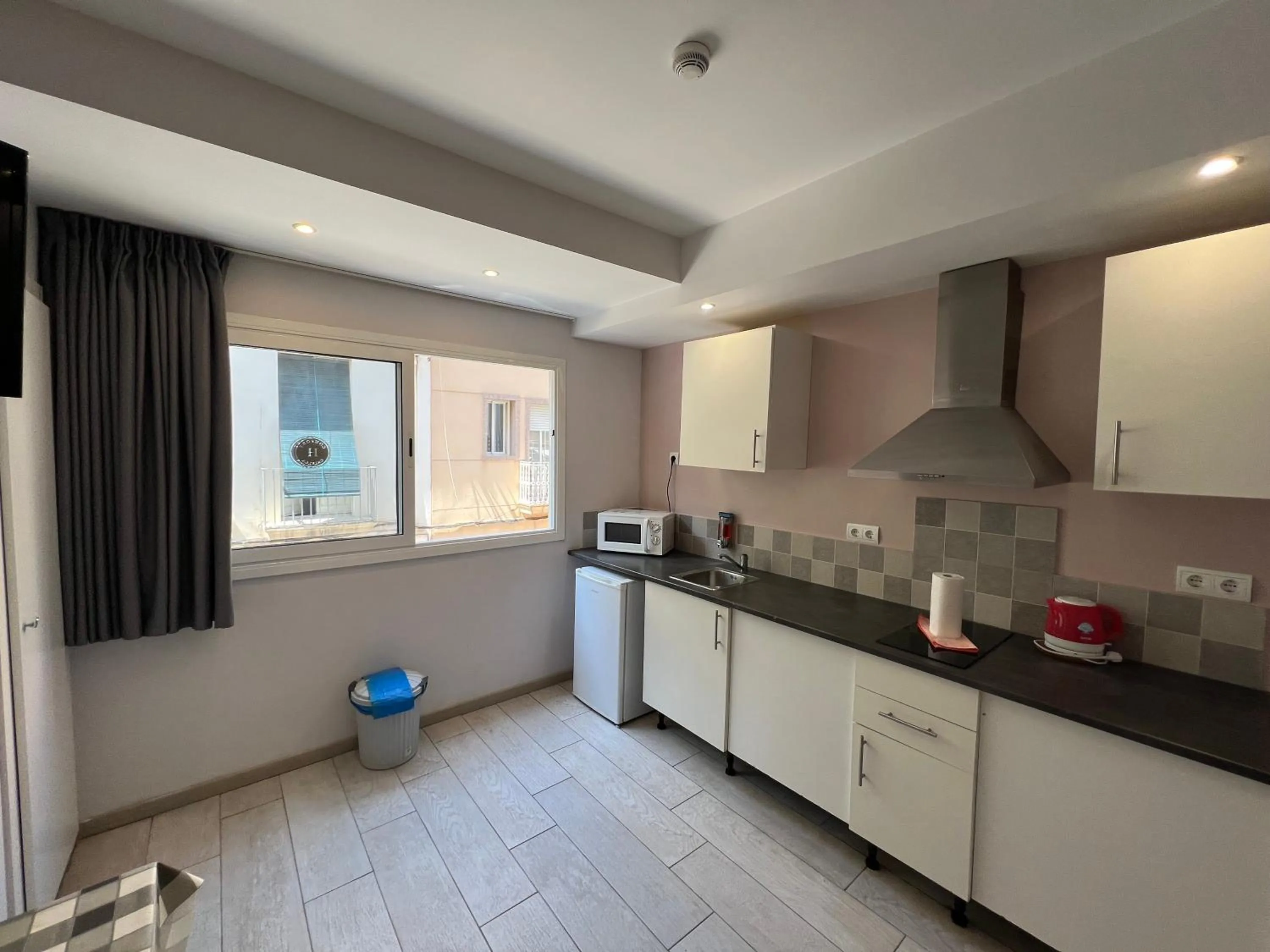 kitchen in Apartamentos Comfort Calella