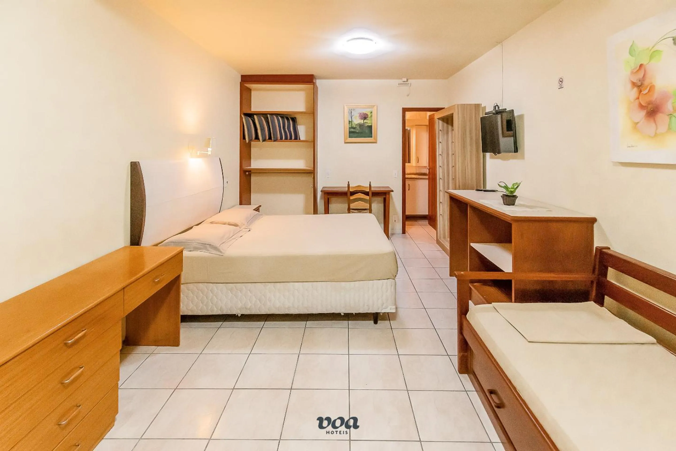 Photo of the whole room, Bed in VOA Samuka Hotel