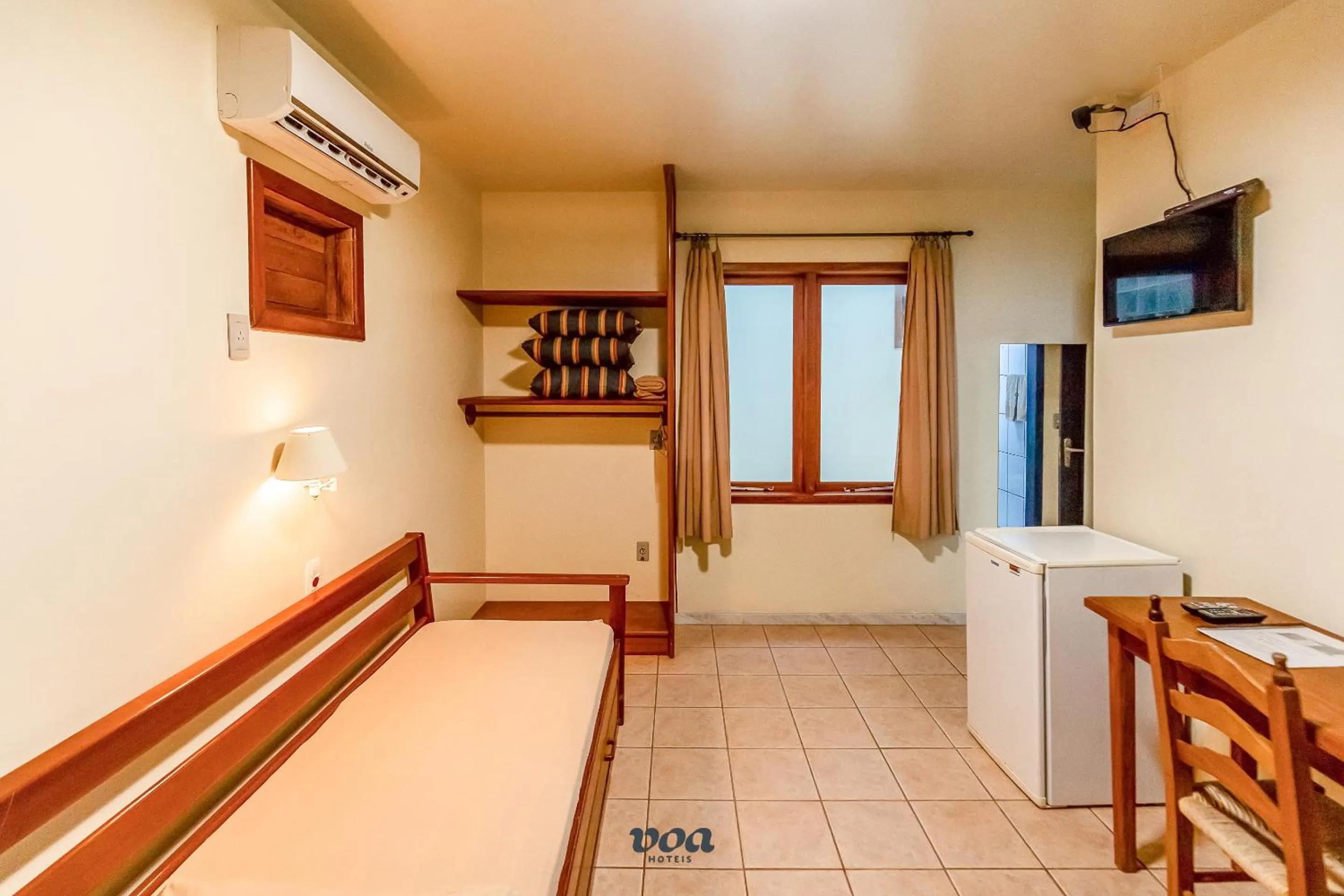 Photo of the whole room, Bed in VOA Samuka Hotel