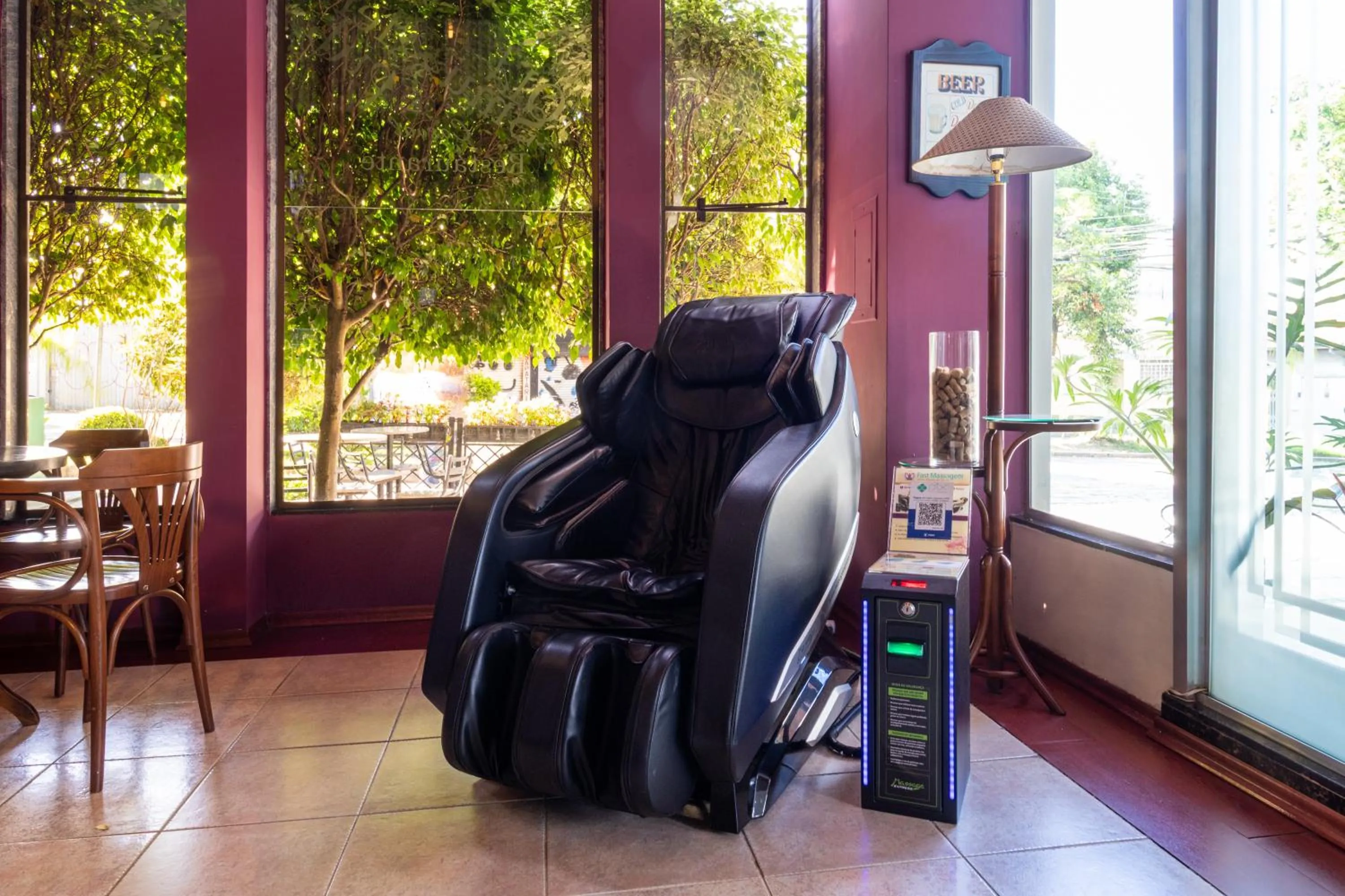 Communal lounge/ TV room in Hotel Flat Petras Residence