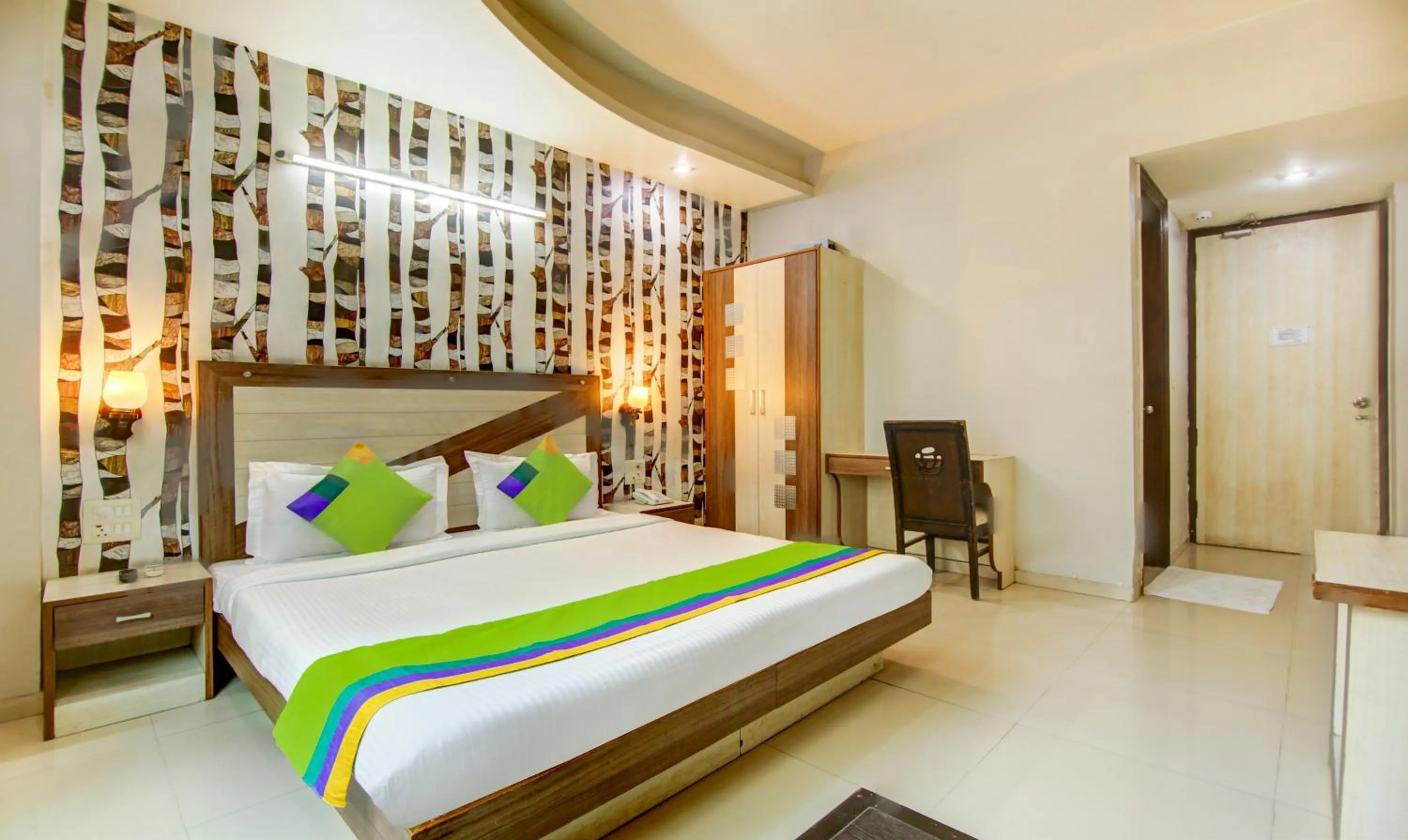 Bedroom, Bed in Treebo Rockwell Plaza