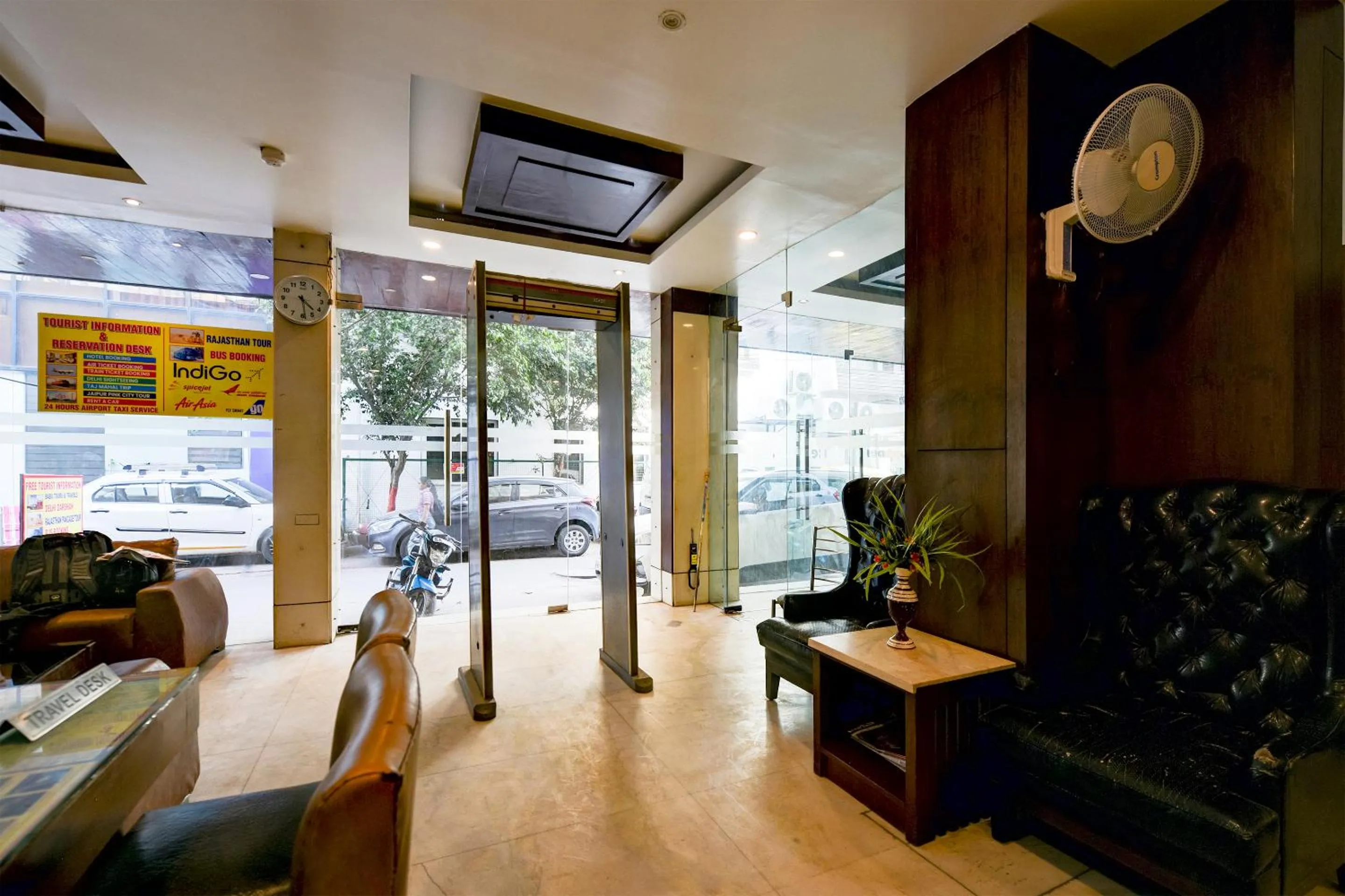 Facade/entrance in The Raj at New Delhi Railway Station