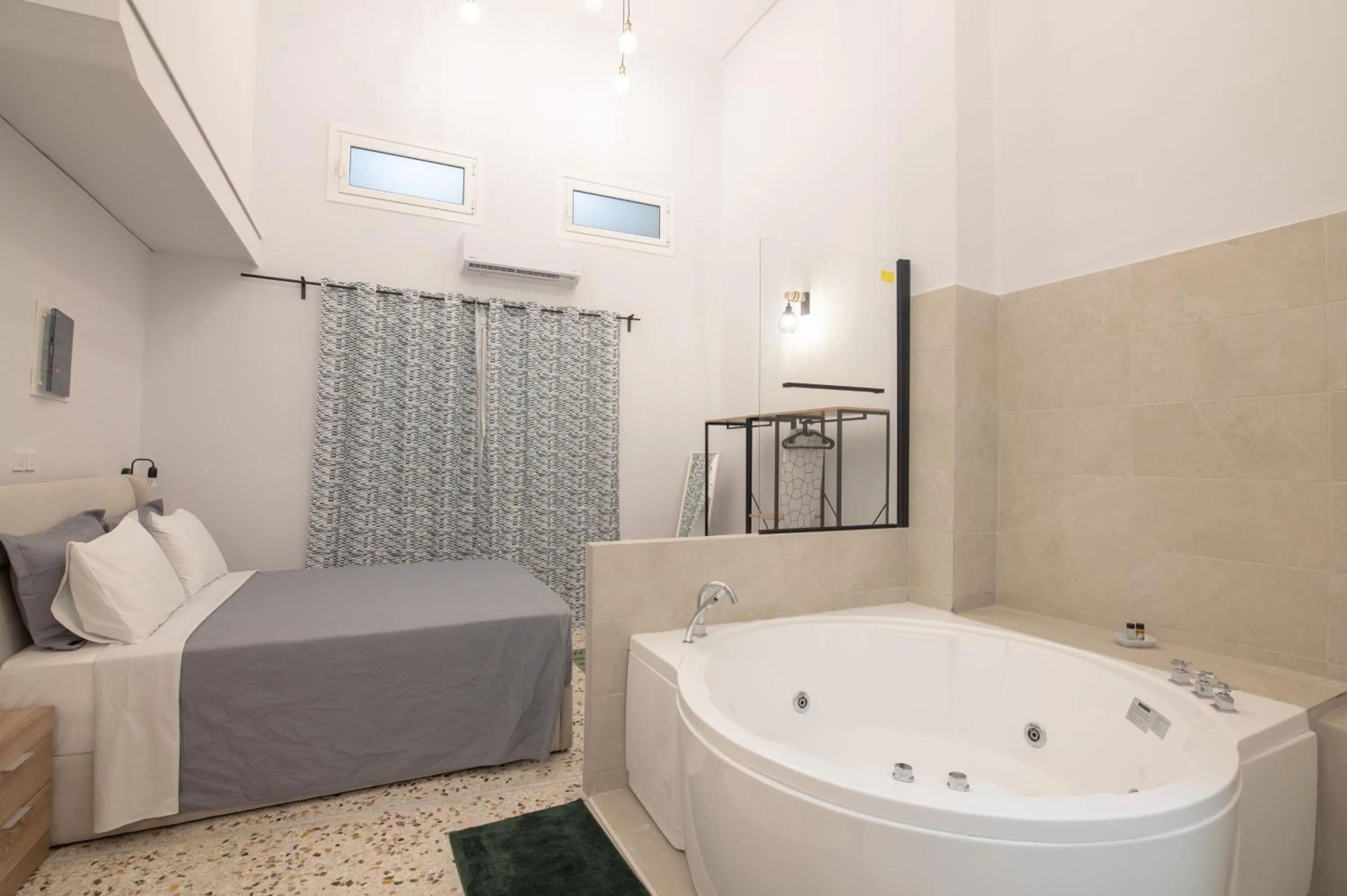 Bedroom, Bed in Athens Connection Apartments