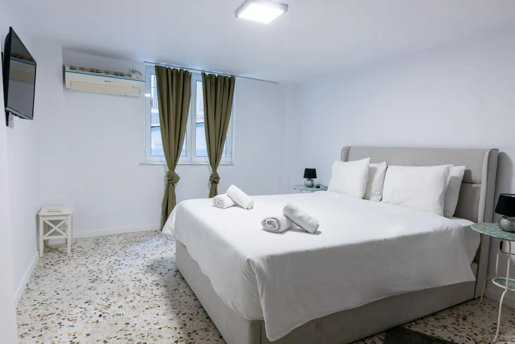 Bedroom, Bed in Athens Connection Apartments