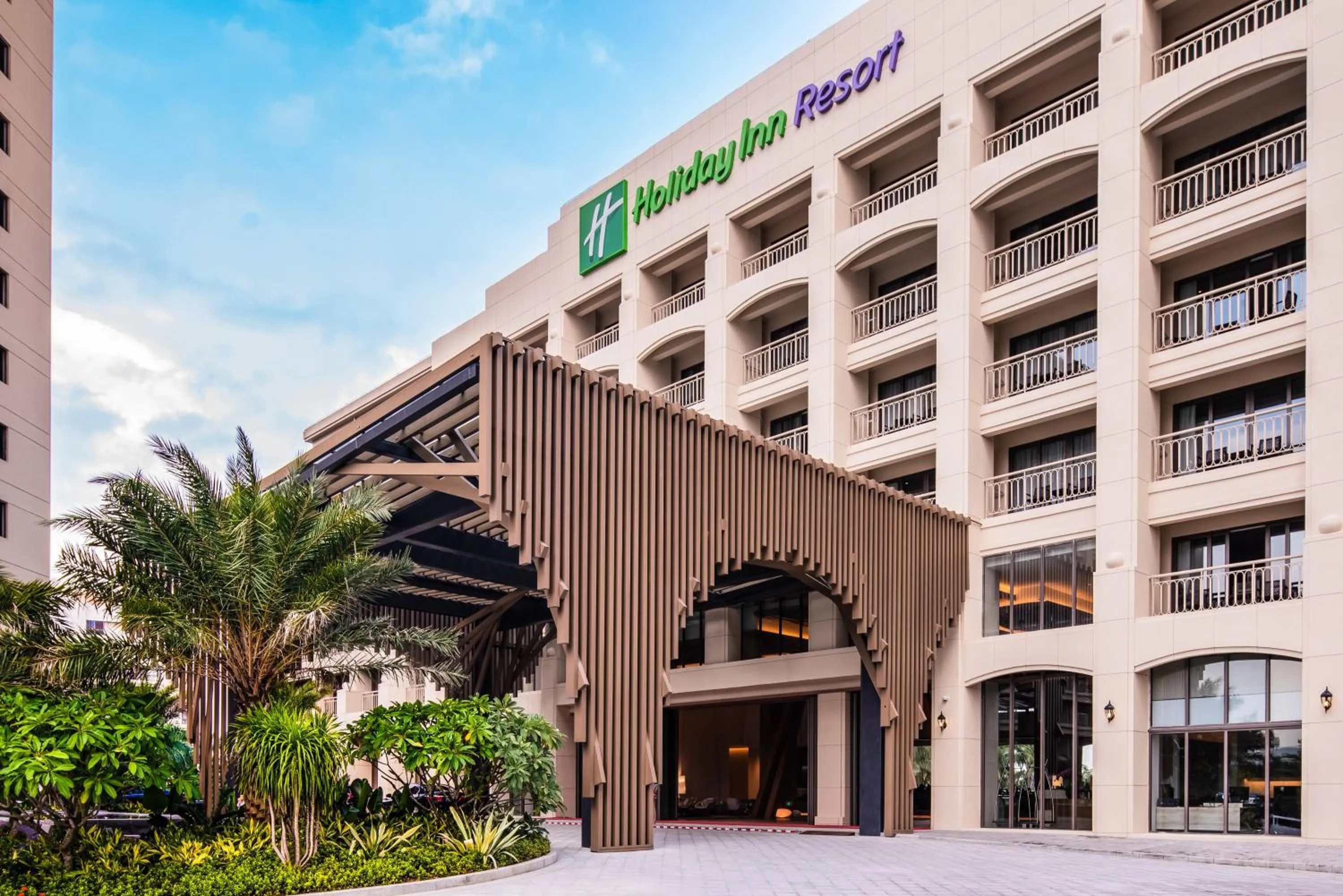 Property building in Holiday Inn Resort Sanya Bay by IHG