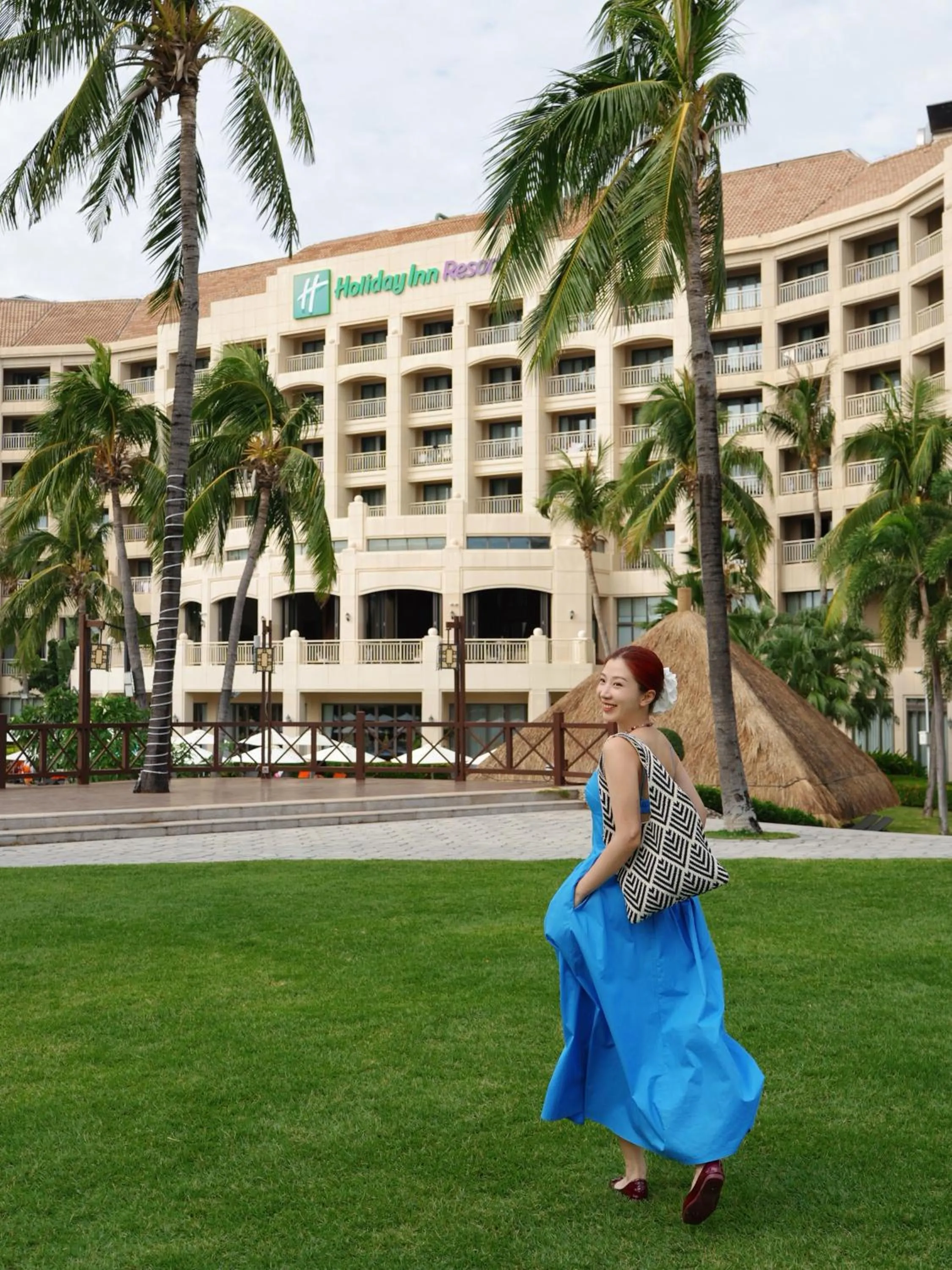 Holiday Inn Resort Sanya Bay by IHG