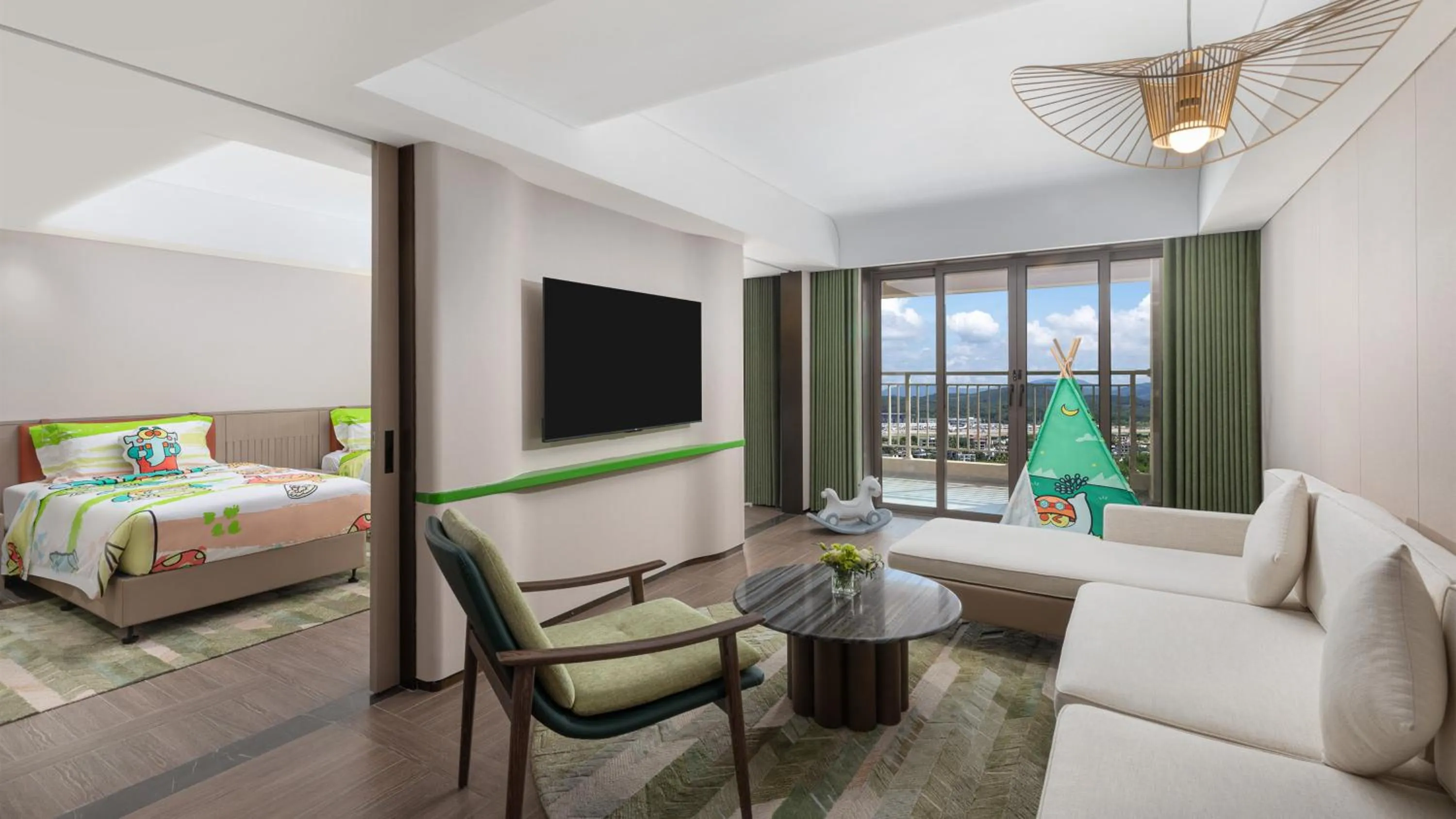 Photo of the whole room, Bed in Holiday Inn Resort Sanya Bay by IHG