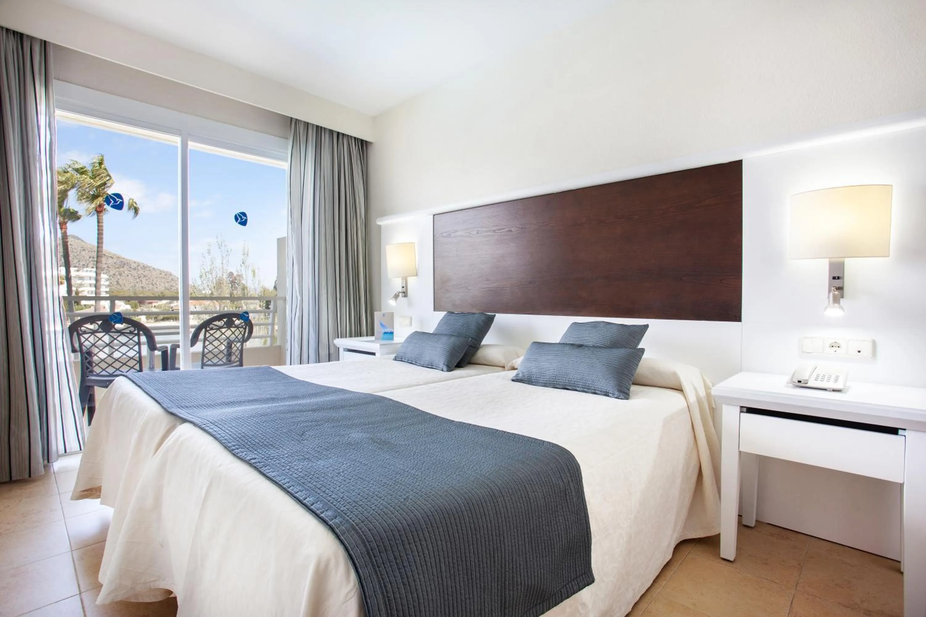 Bedroom, Bed in Grupotel Amapola