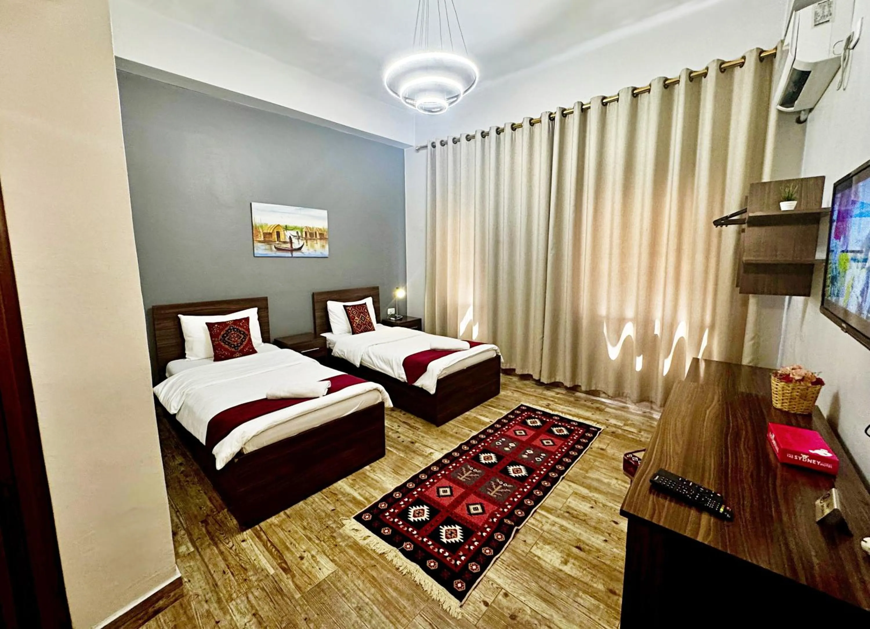 Bed in The Sydney Hotel