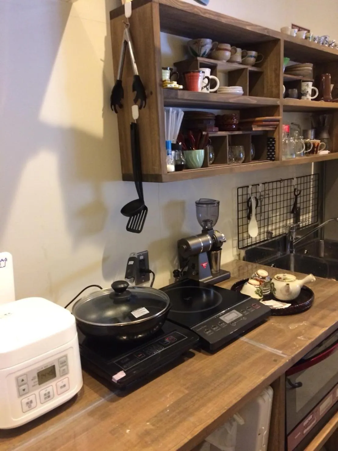 Kitchen or kitchenette in Teramachiya Wind Bell Temple Guest House