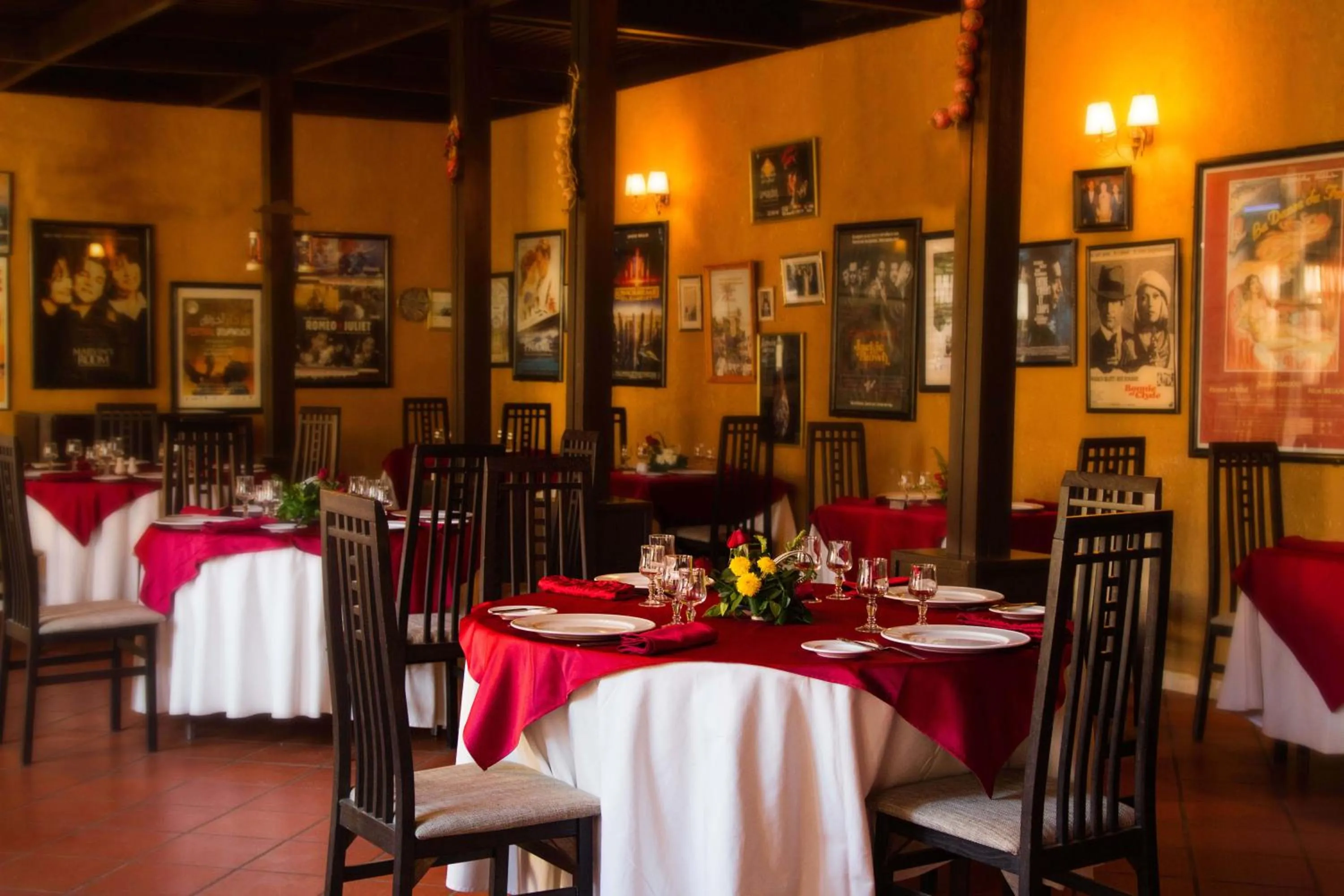 Restaurant/places to eat in Berbère Palace