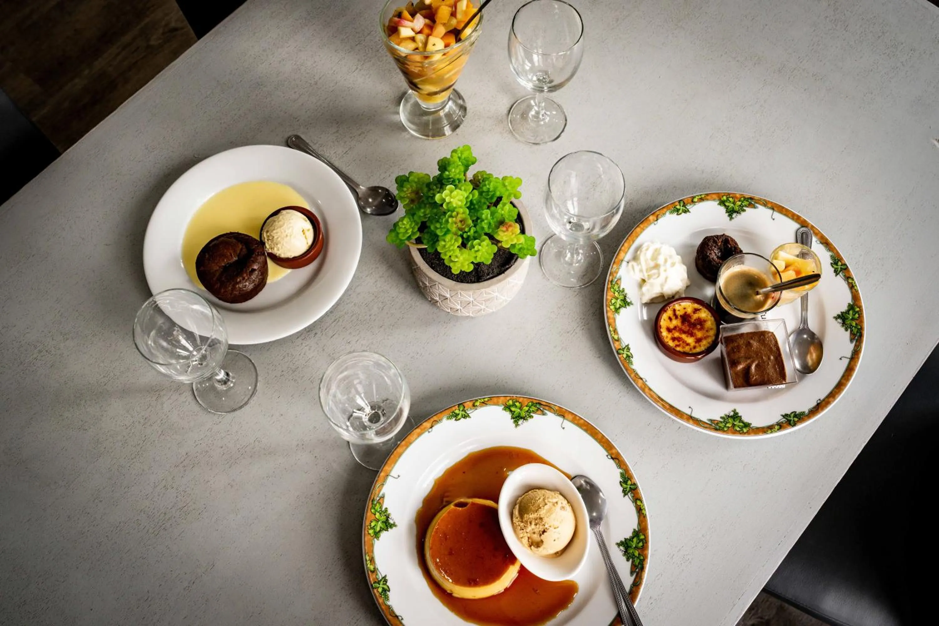 Restaurant/places to eat in Logis Hôtel La crémaillère