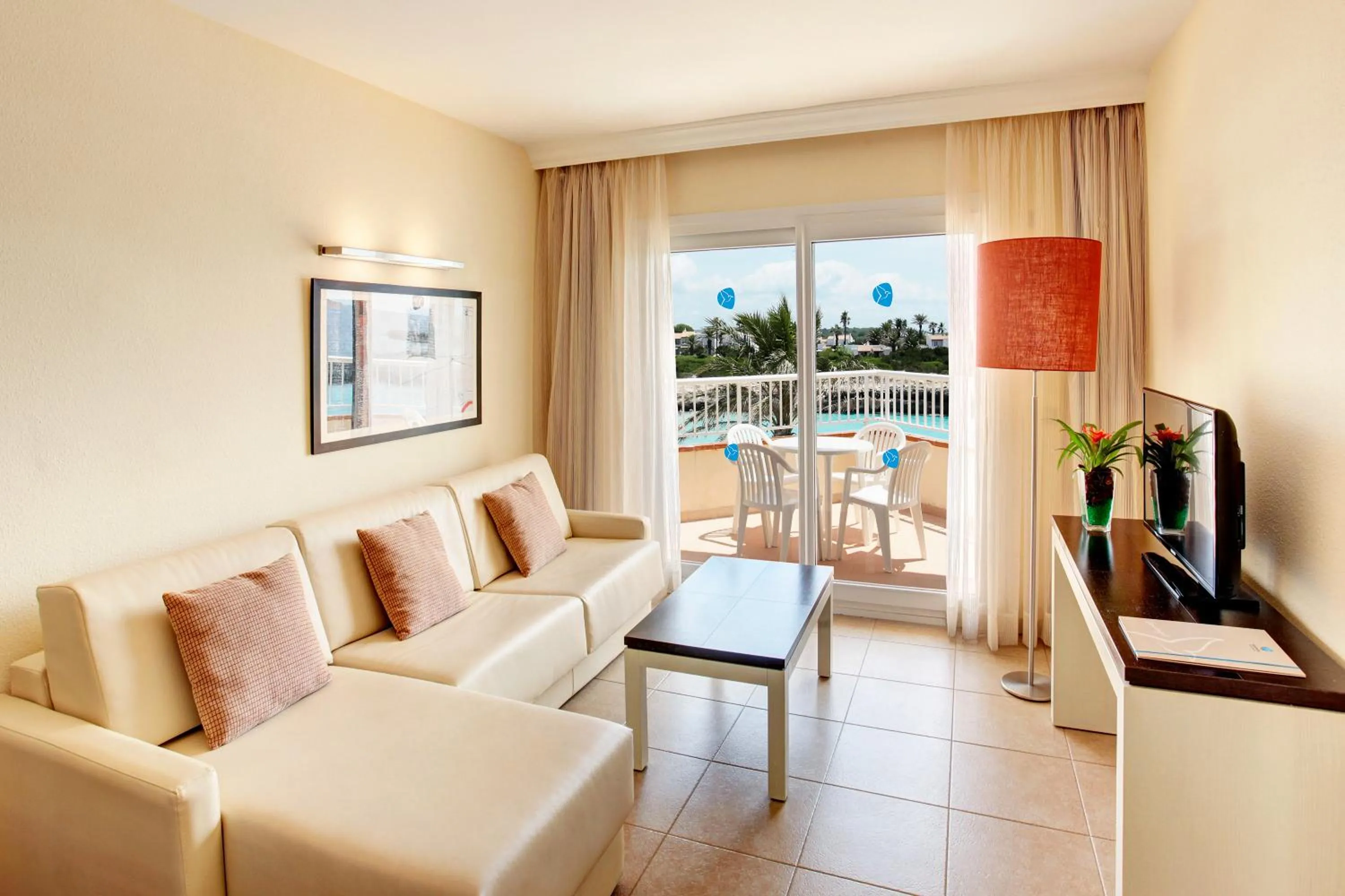 Living room in Grupotel Tamariscos
