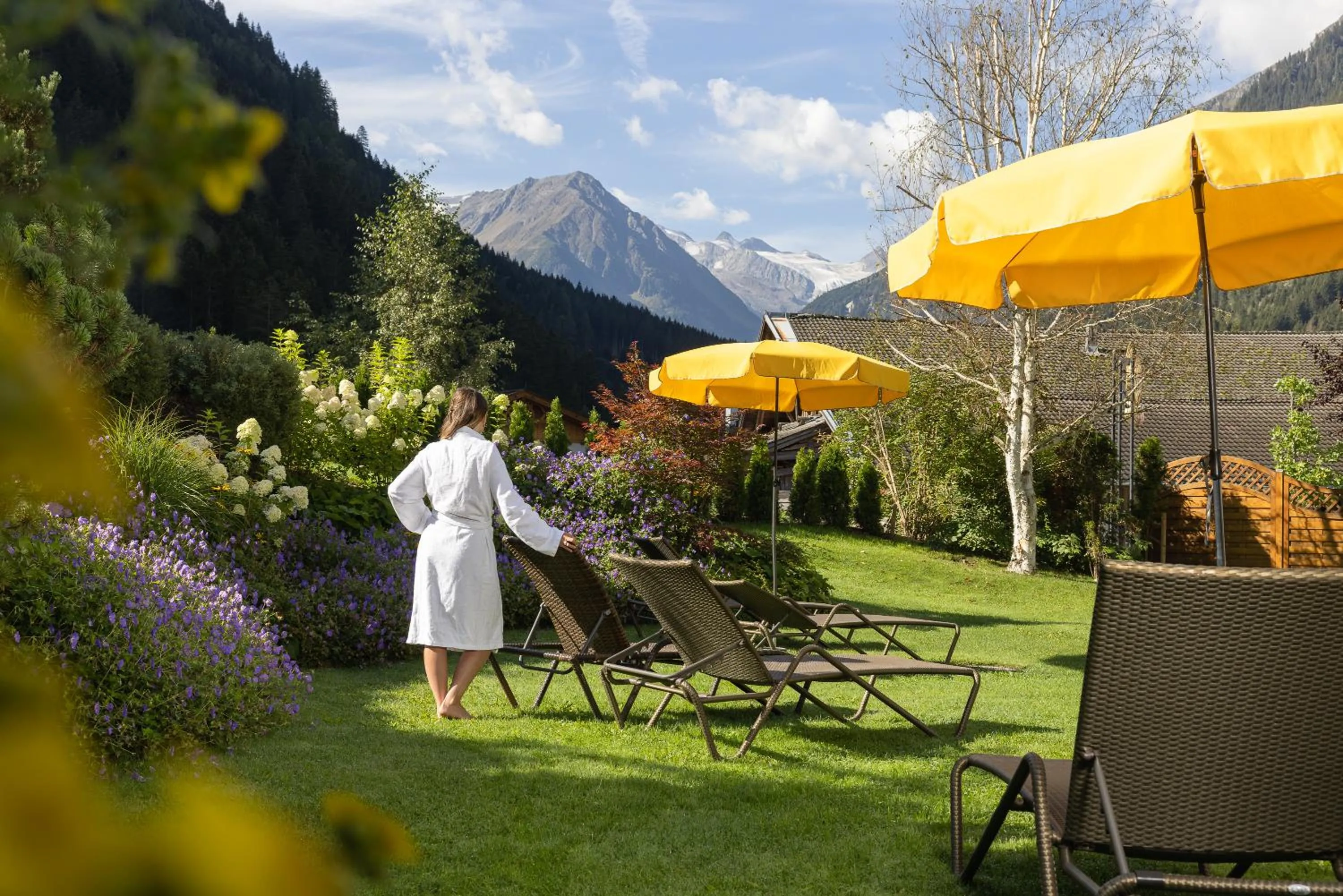 Garden view in Aktiv & Vitalhotel Bergcristall