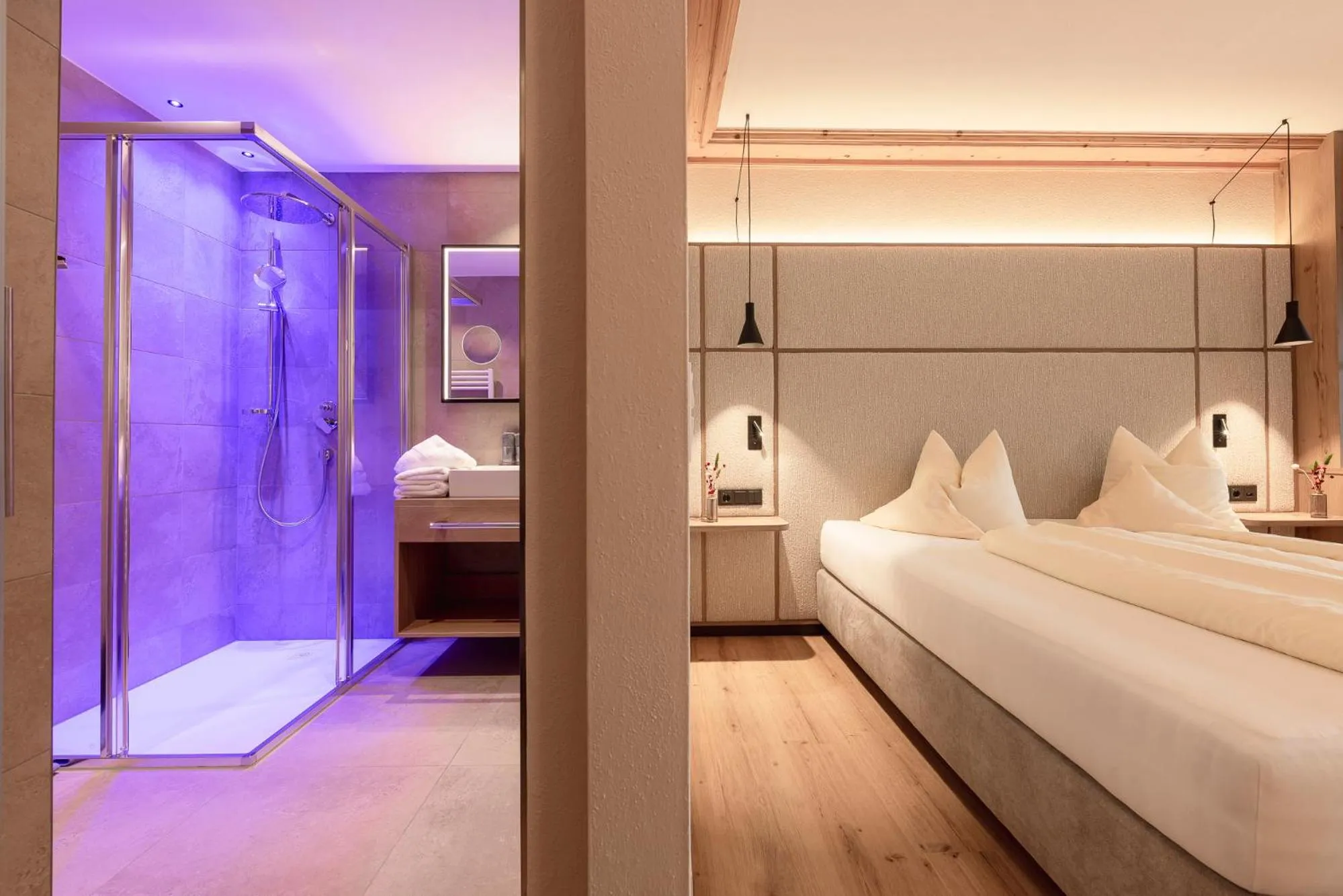 Photo of the whole room, Bed in Aktiv & Vitalhotel Bergcristall