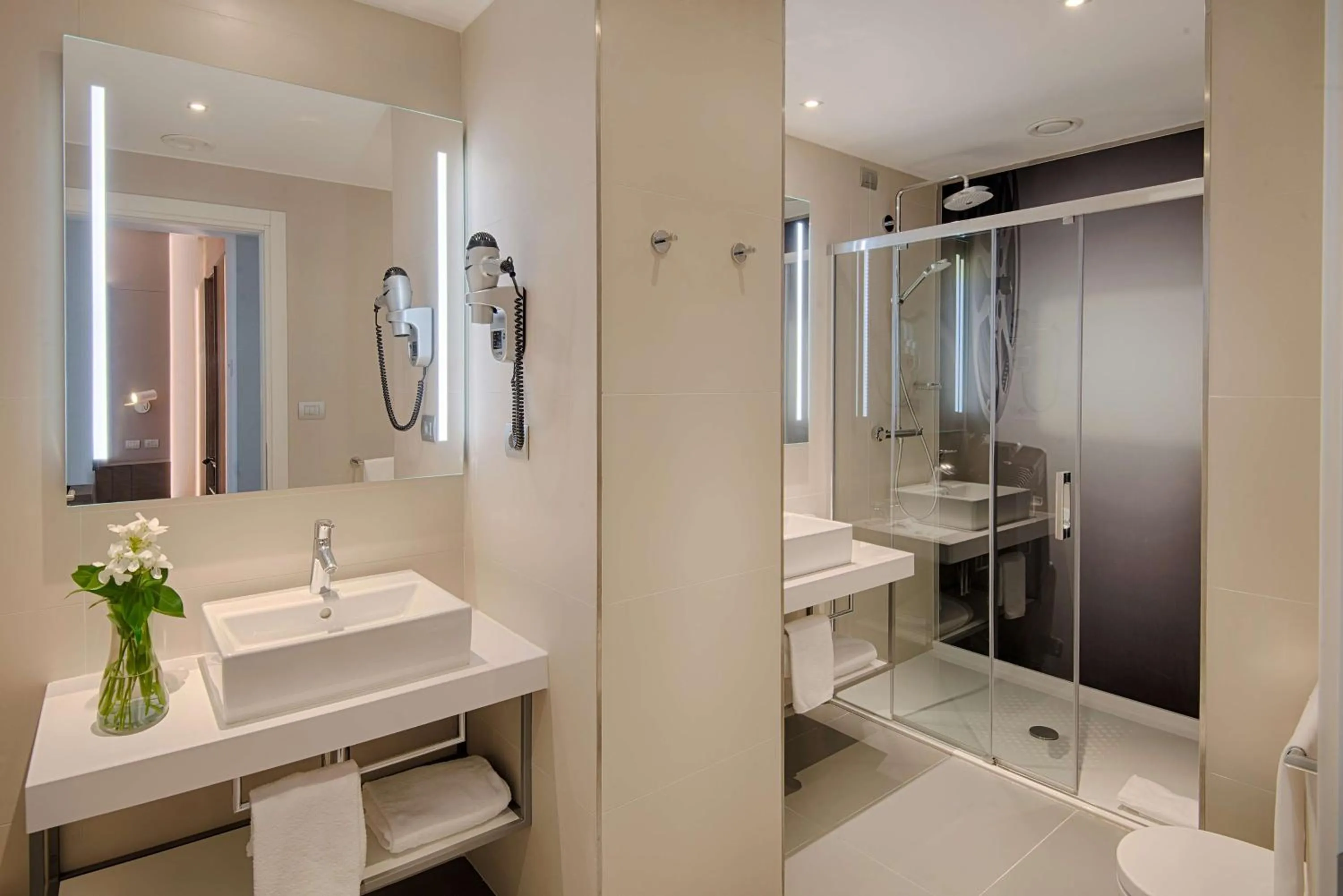 Bedroom in Avani Rio Novo Venice Hotel