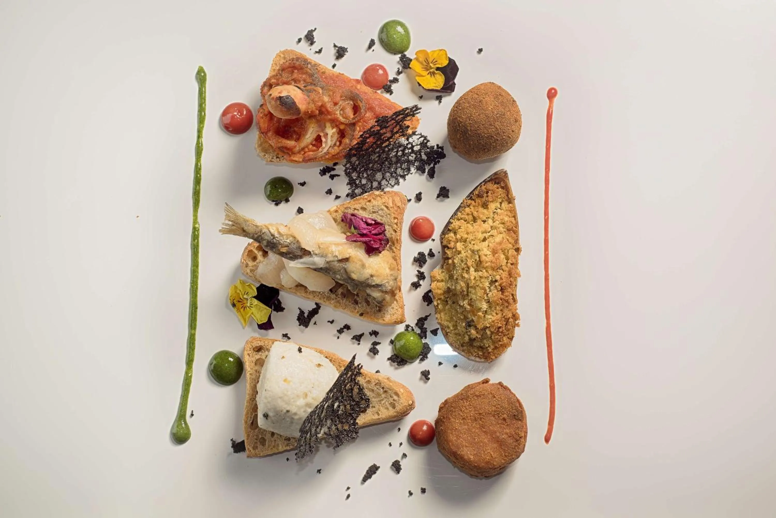 Restaurant/places to eat in Avani Rio Novo Venice Hotel