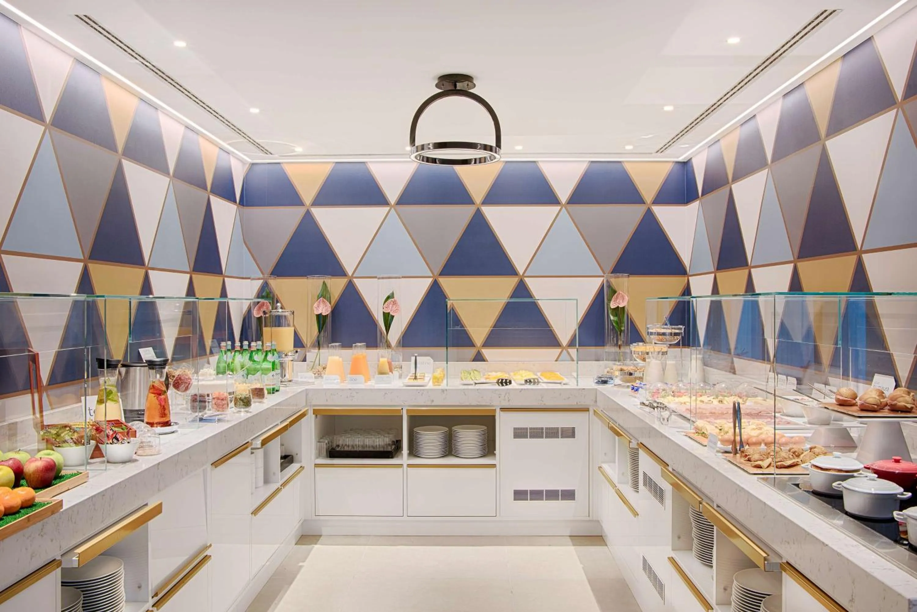 Breakfast in Avani Rio Novo Venice Hotel