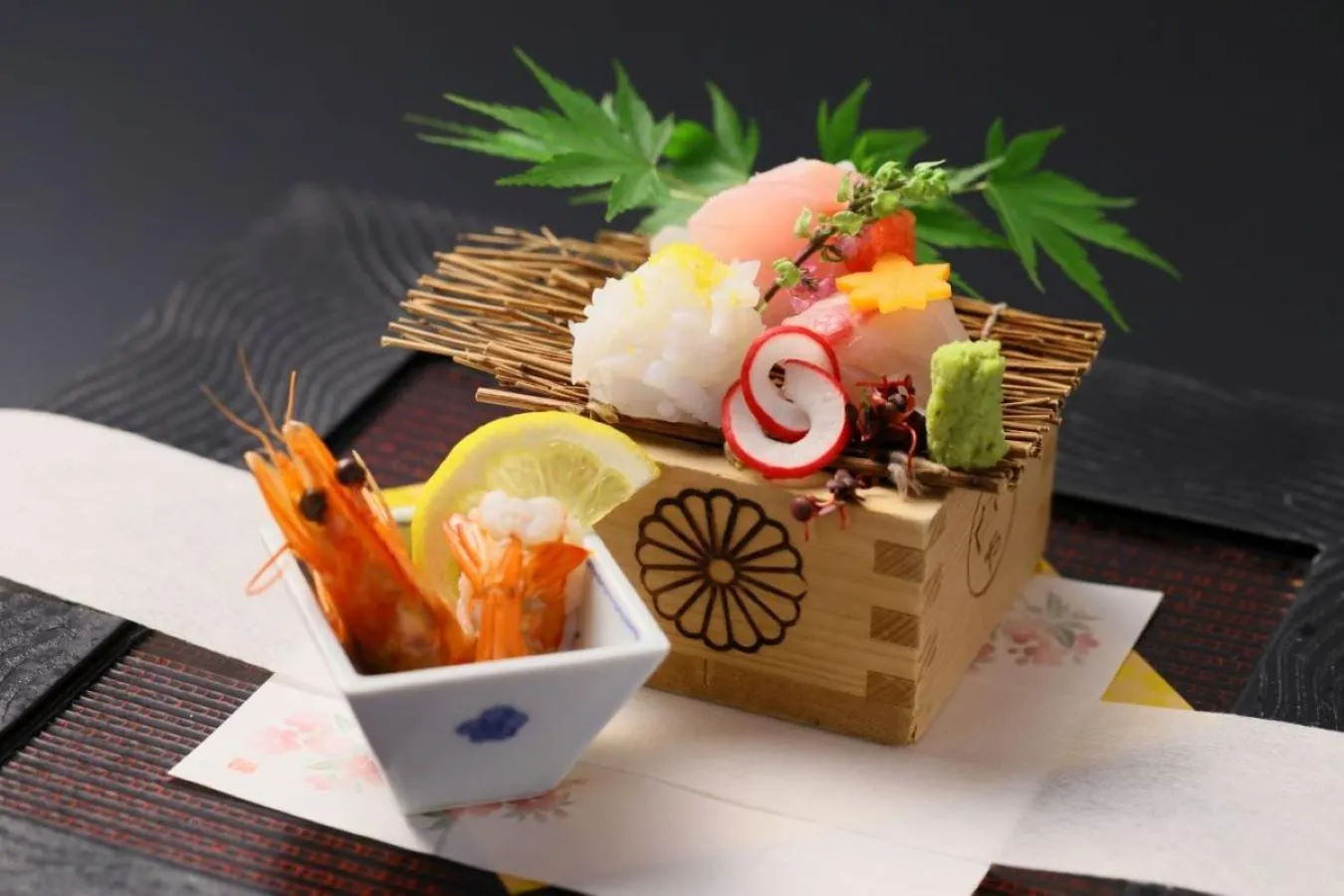 Meals in Yukairo Kikuya