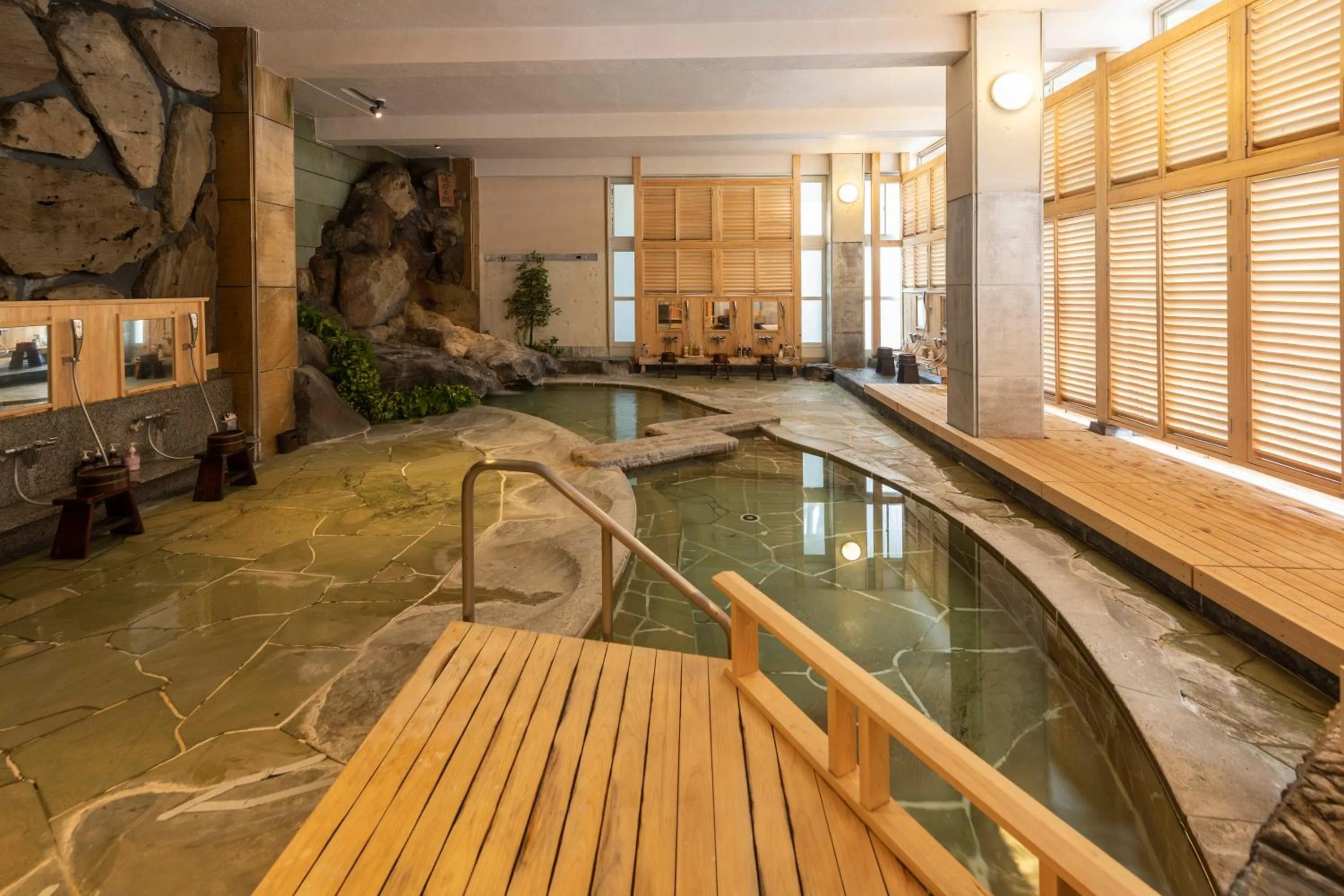 Public Bath in Yukairo Kikuya