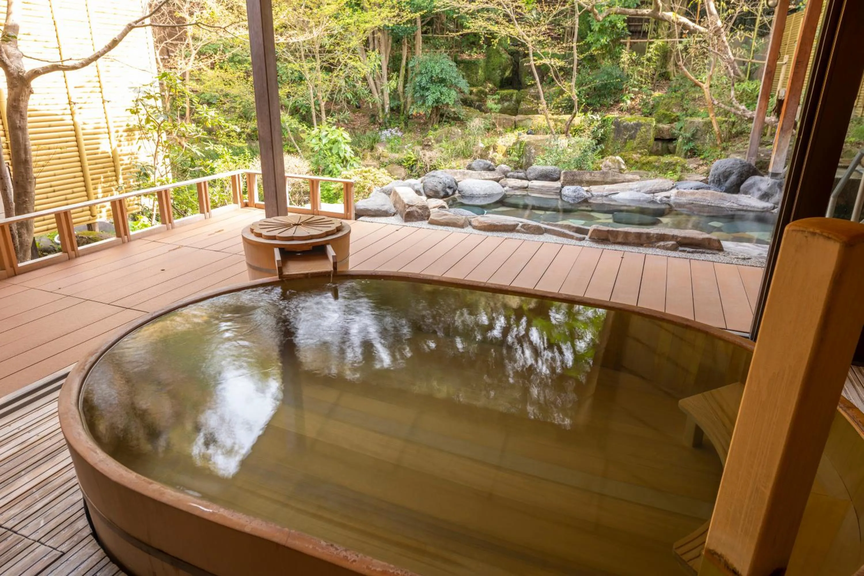 Open Air Bath in Yukairo Kikuya