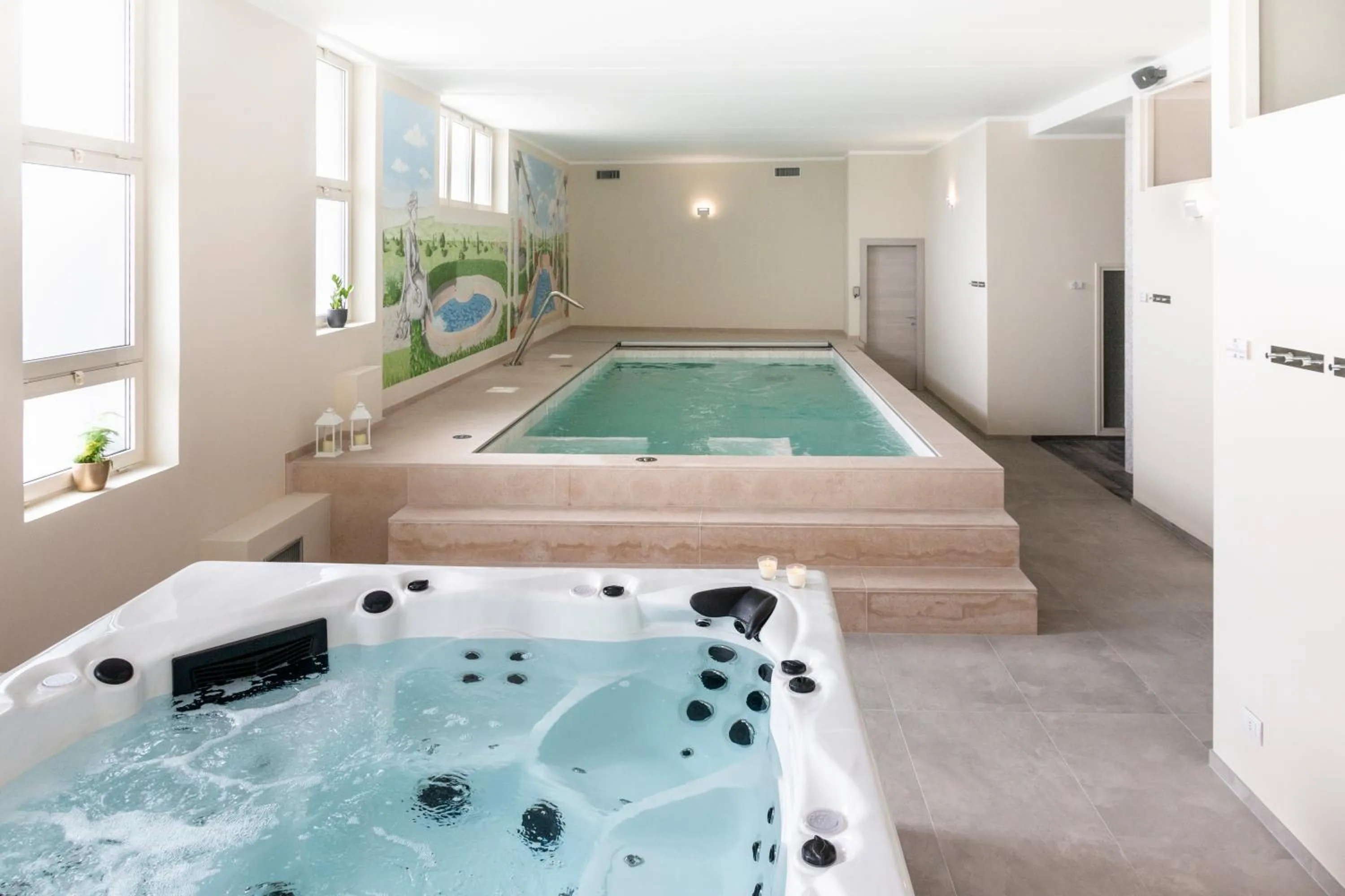 Swimming pool in Hotel & Wellness Stella Delle Langhe