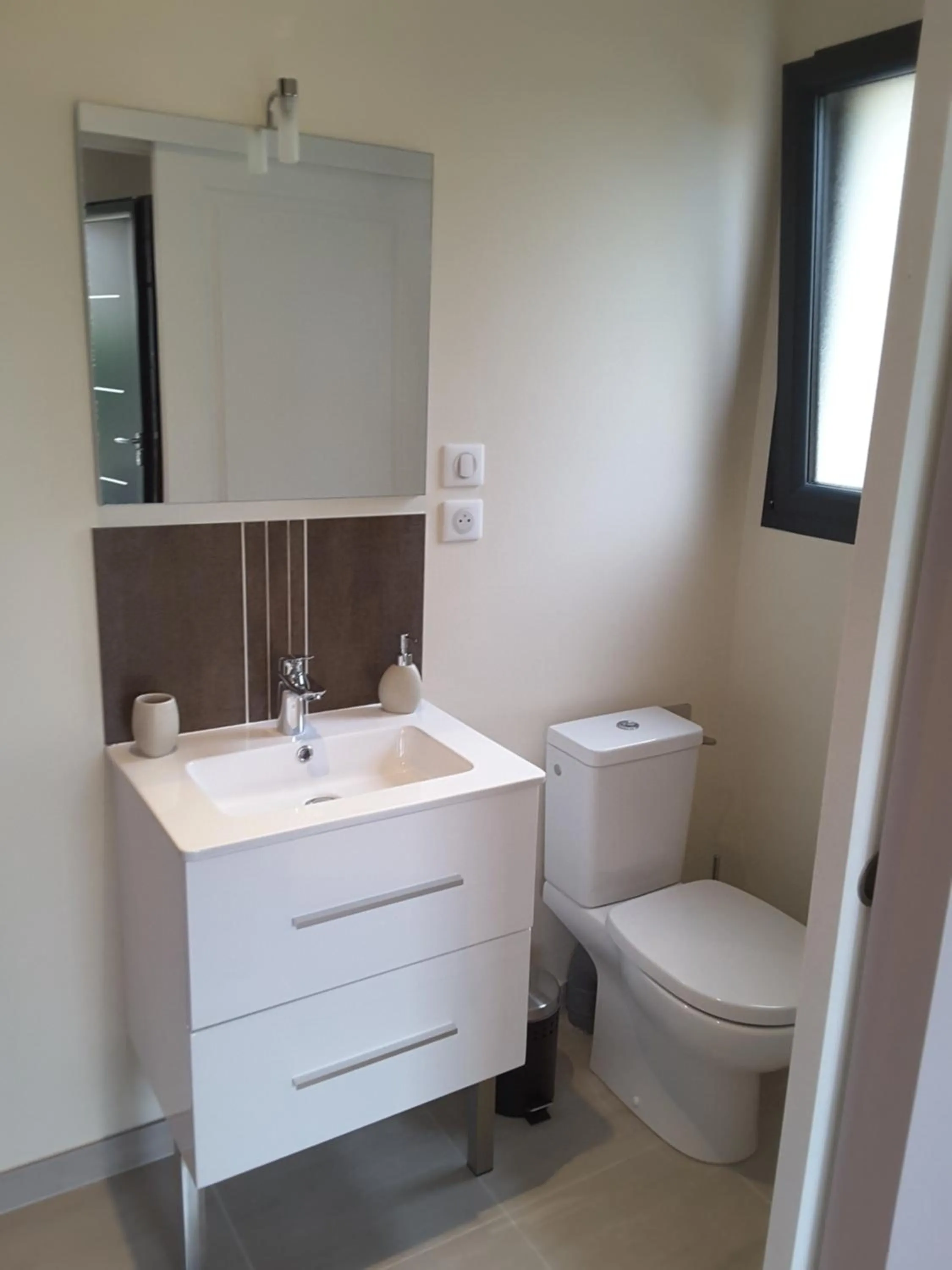 Villa'vi Lyon Est Chambres d'Hôtes